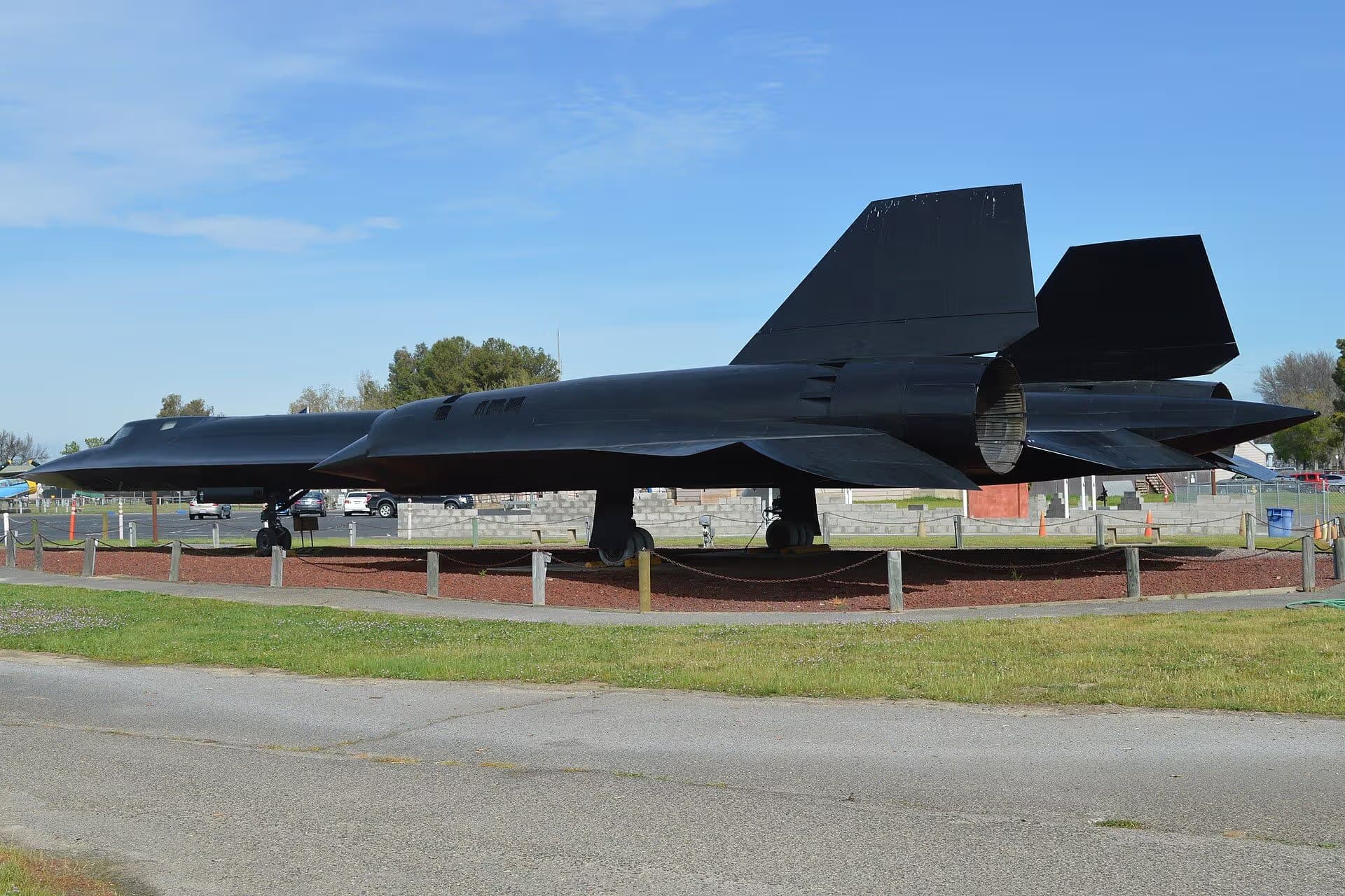 Unidentified — Lockheed