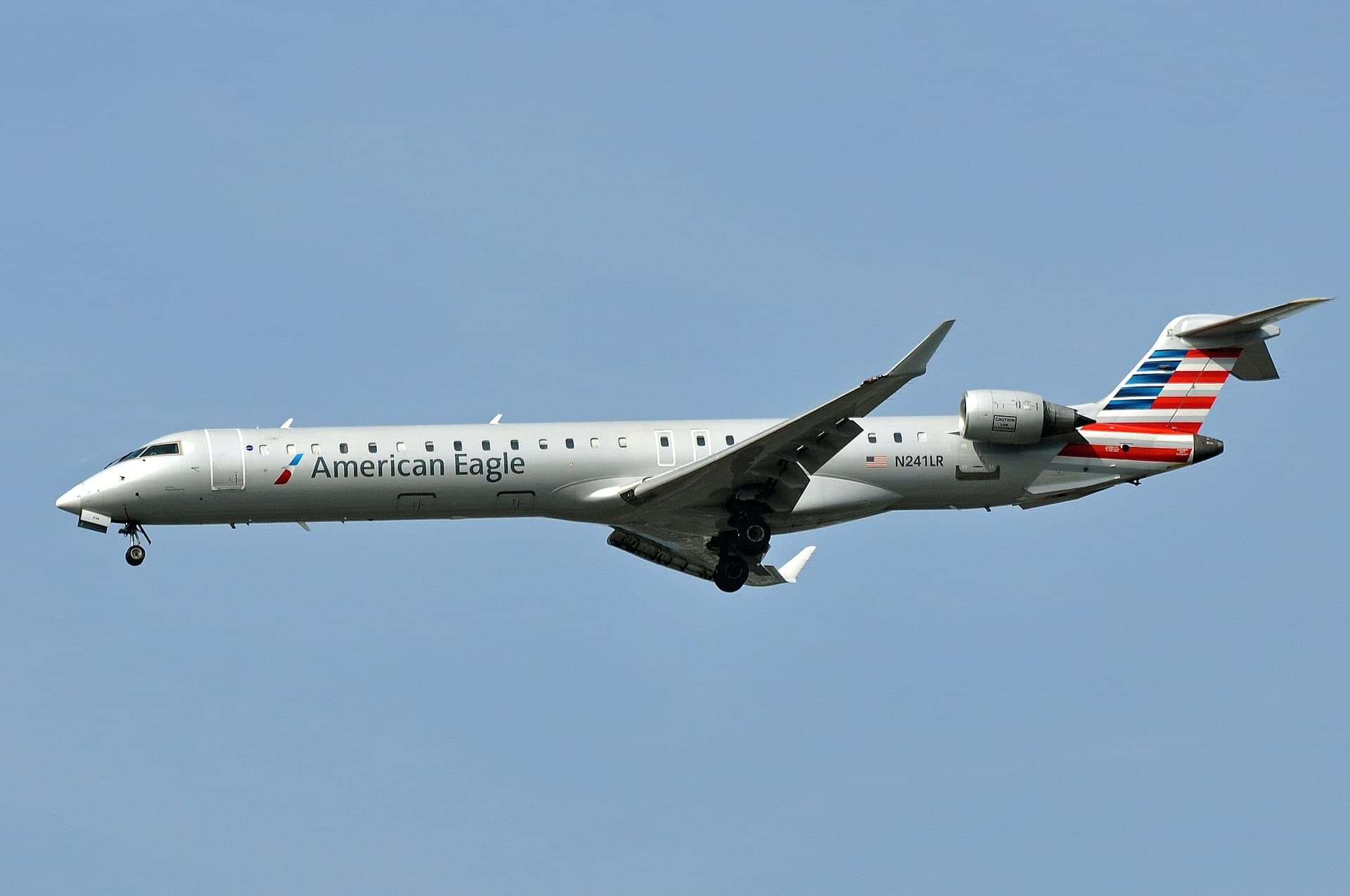 N241LR — Bombardier