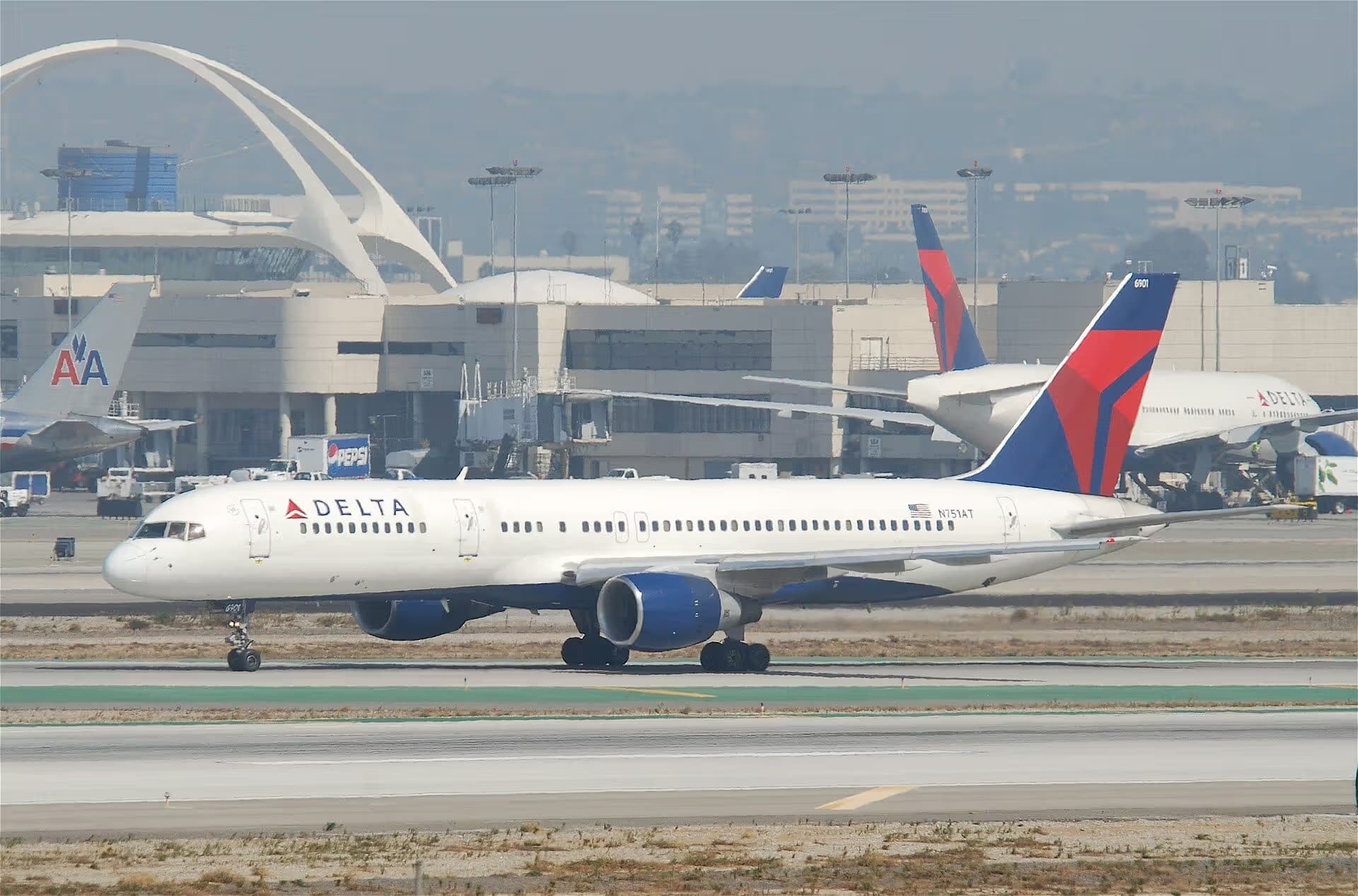 N751AT — Boeing