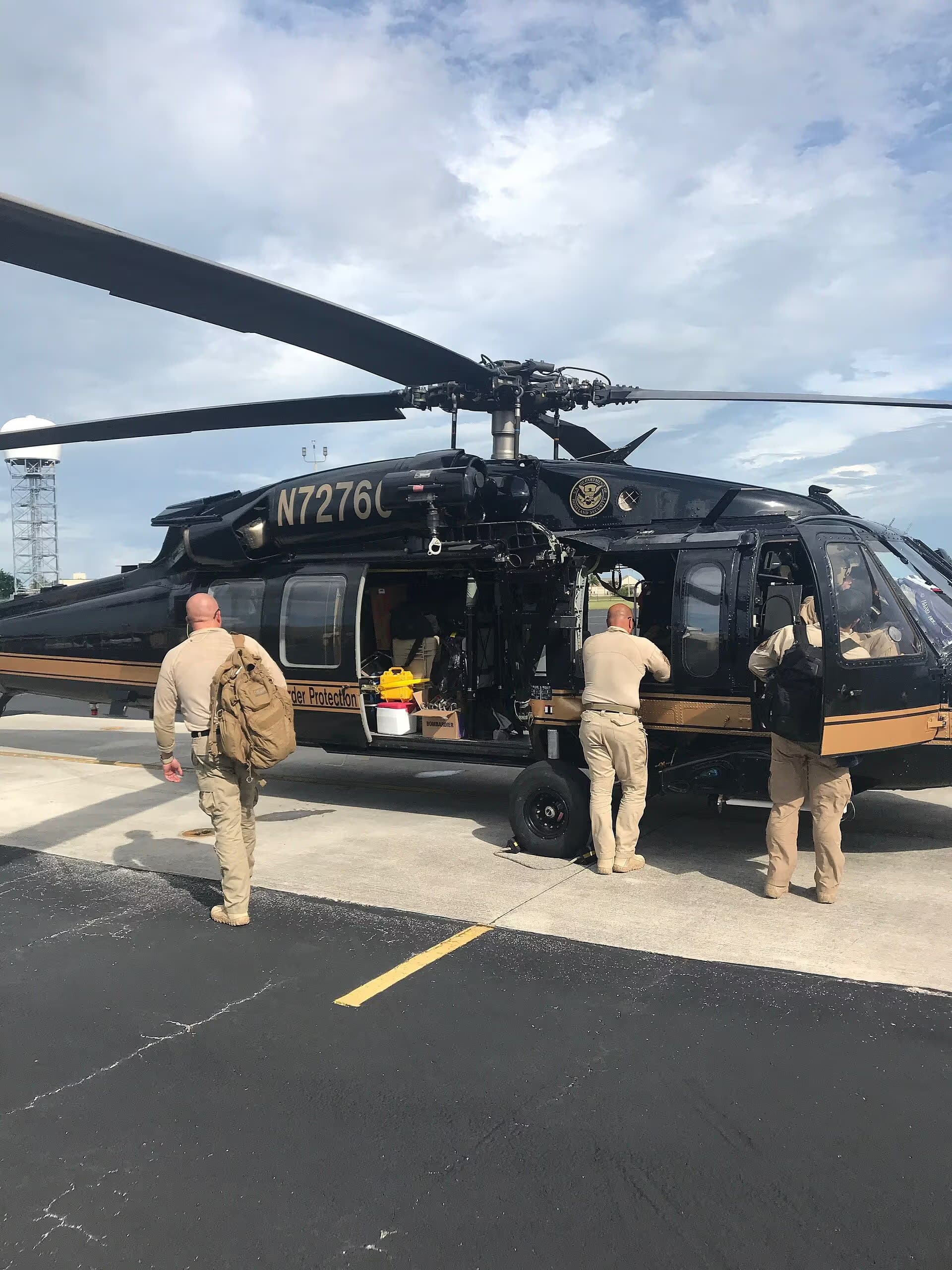 N72760 — Helicopter