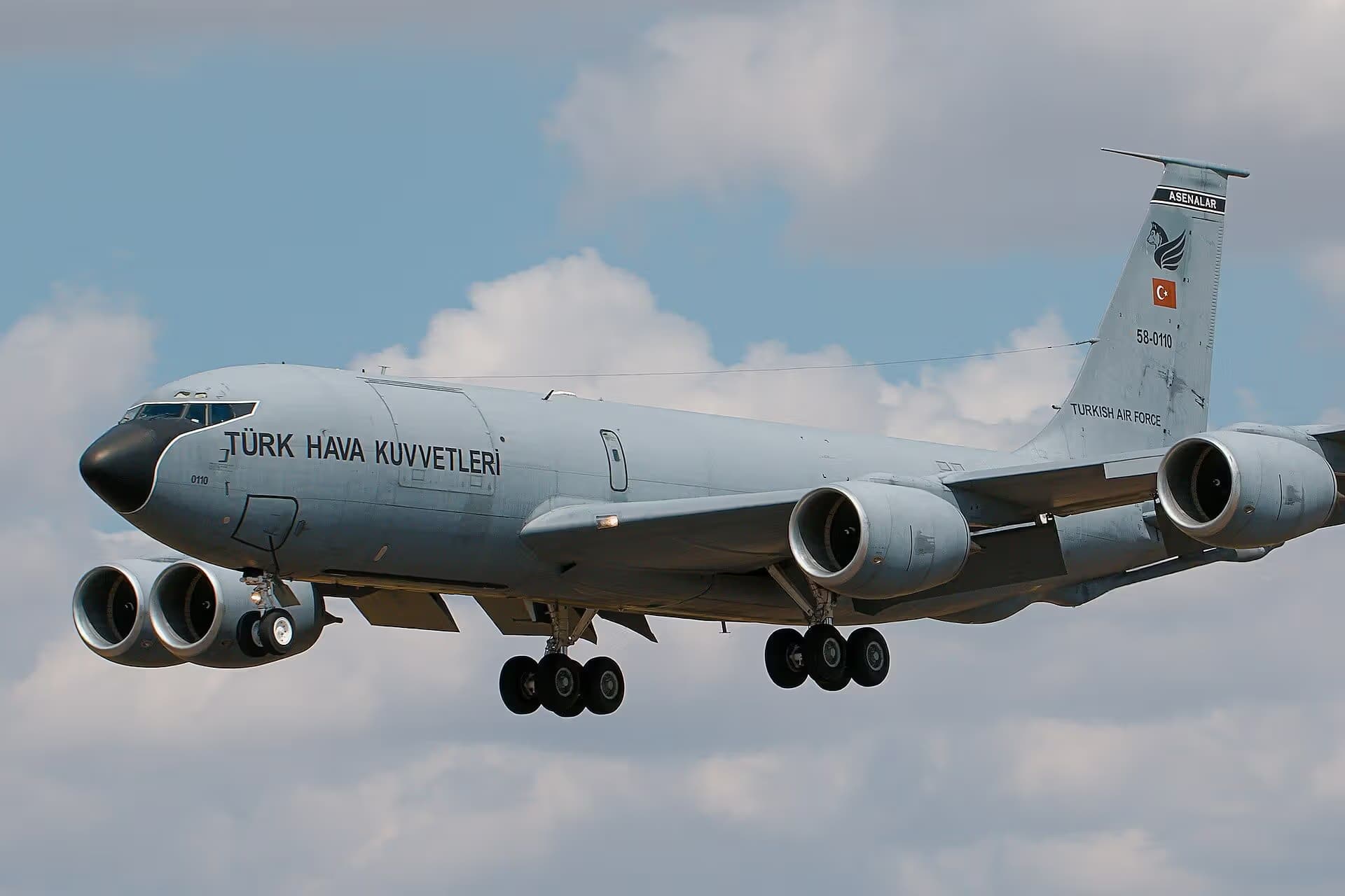 Unidentified — Boeing