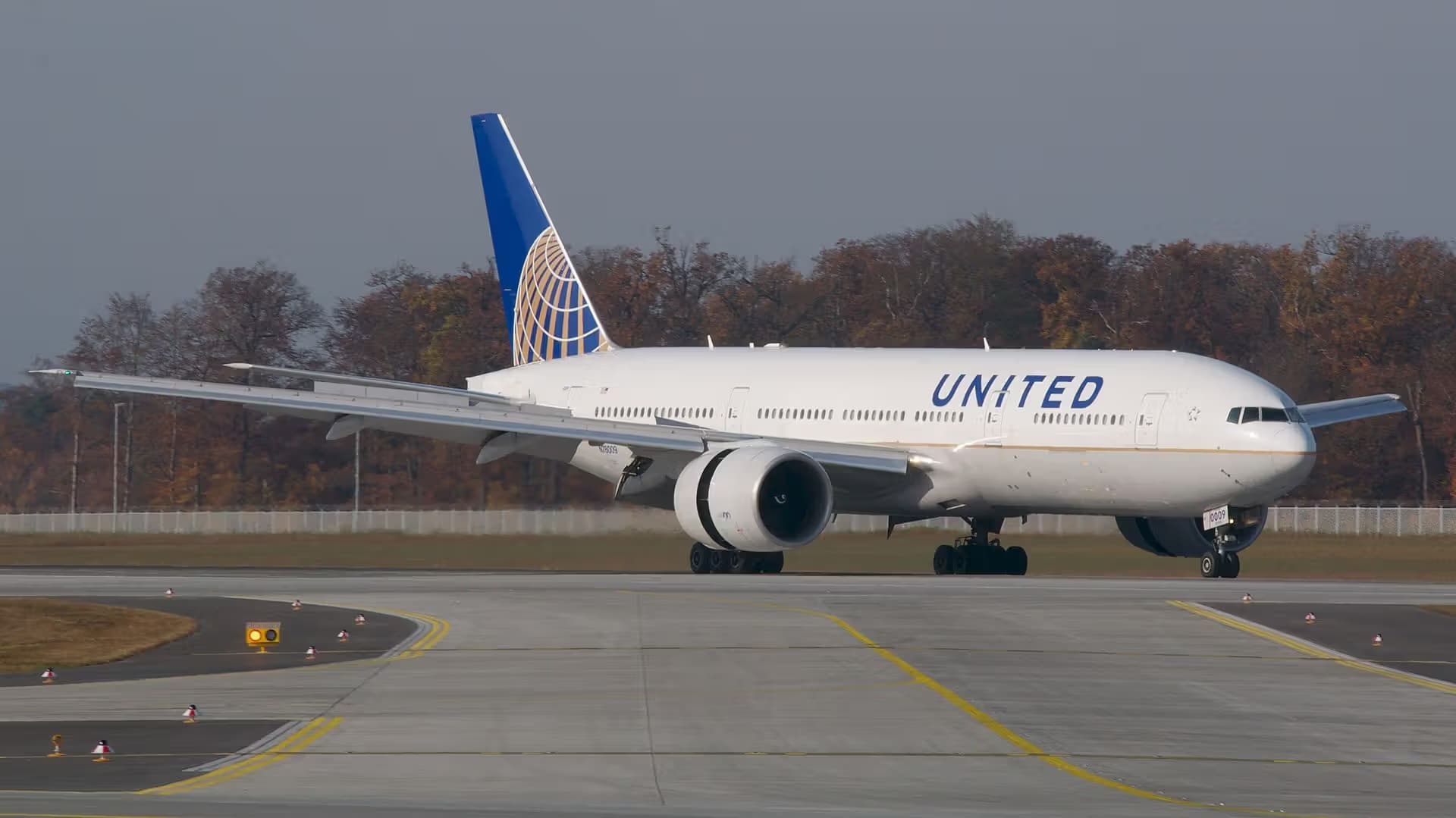 N78009 — Boeing