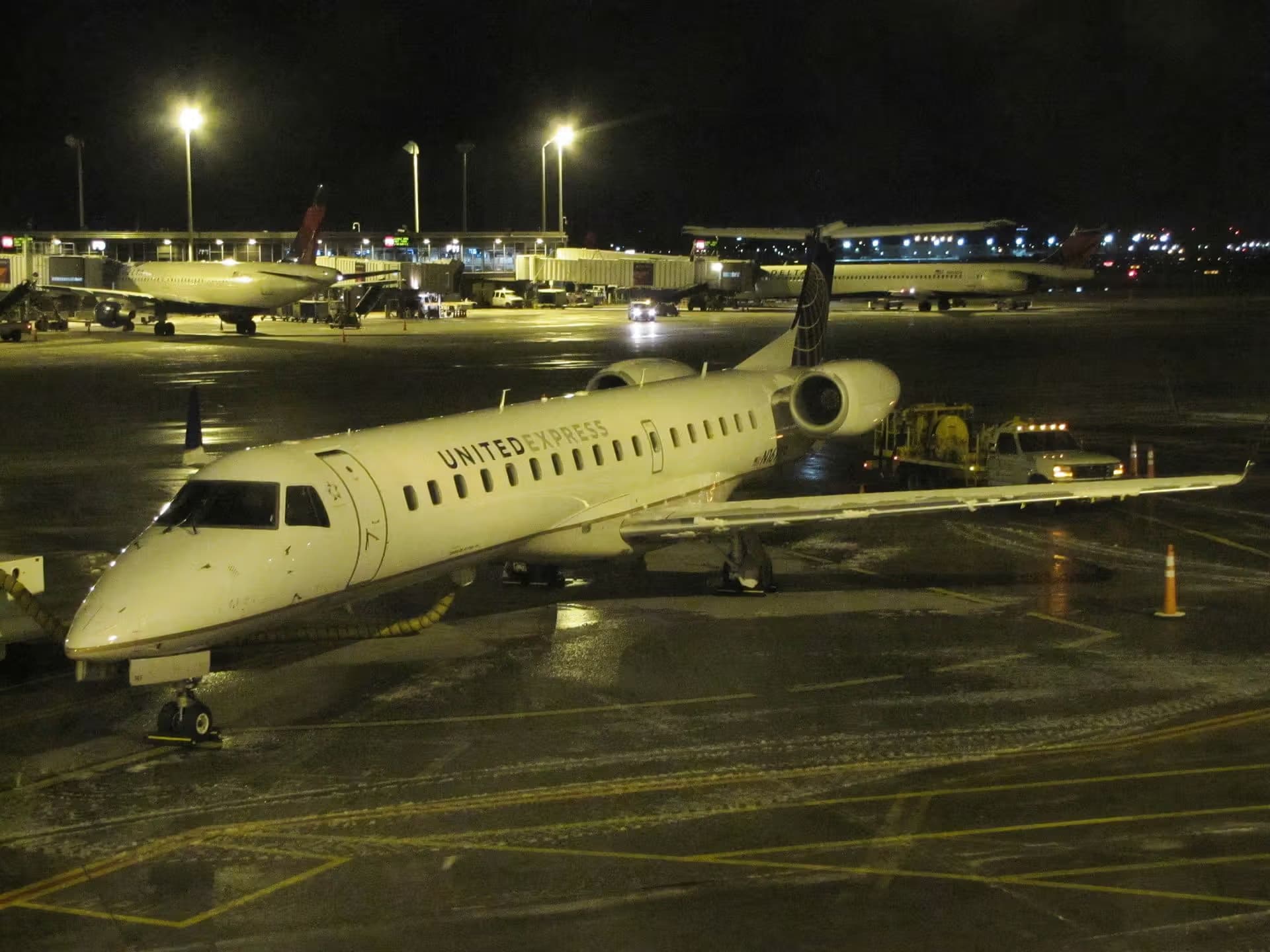 N16149 — Embraer