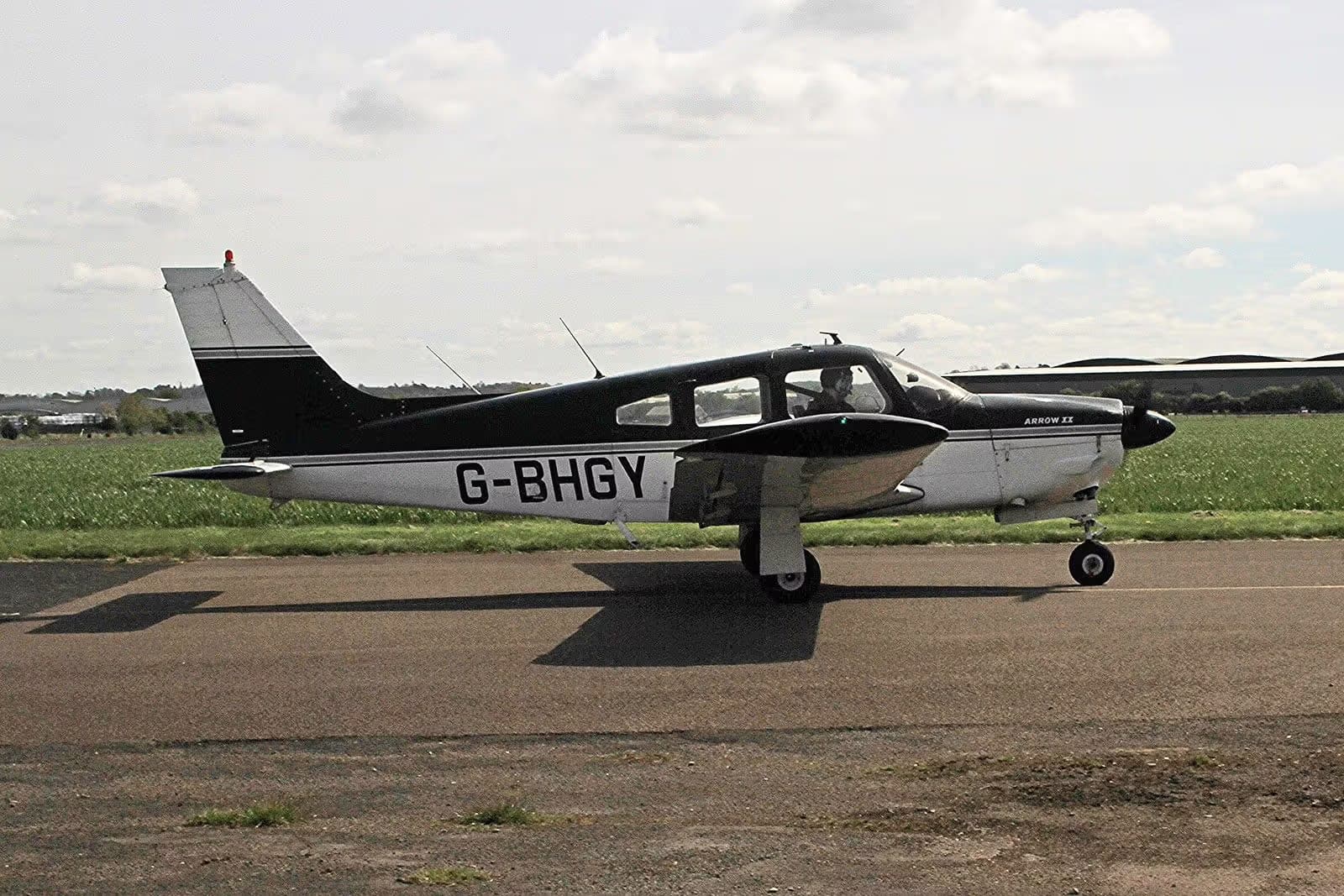 G-BHGY — Piper
