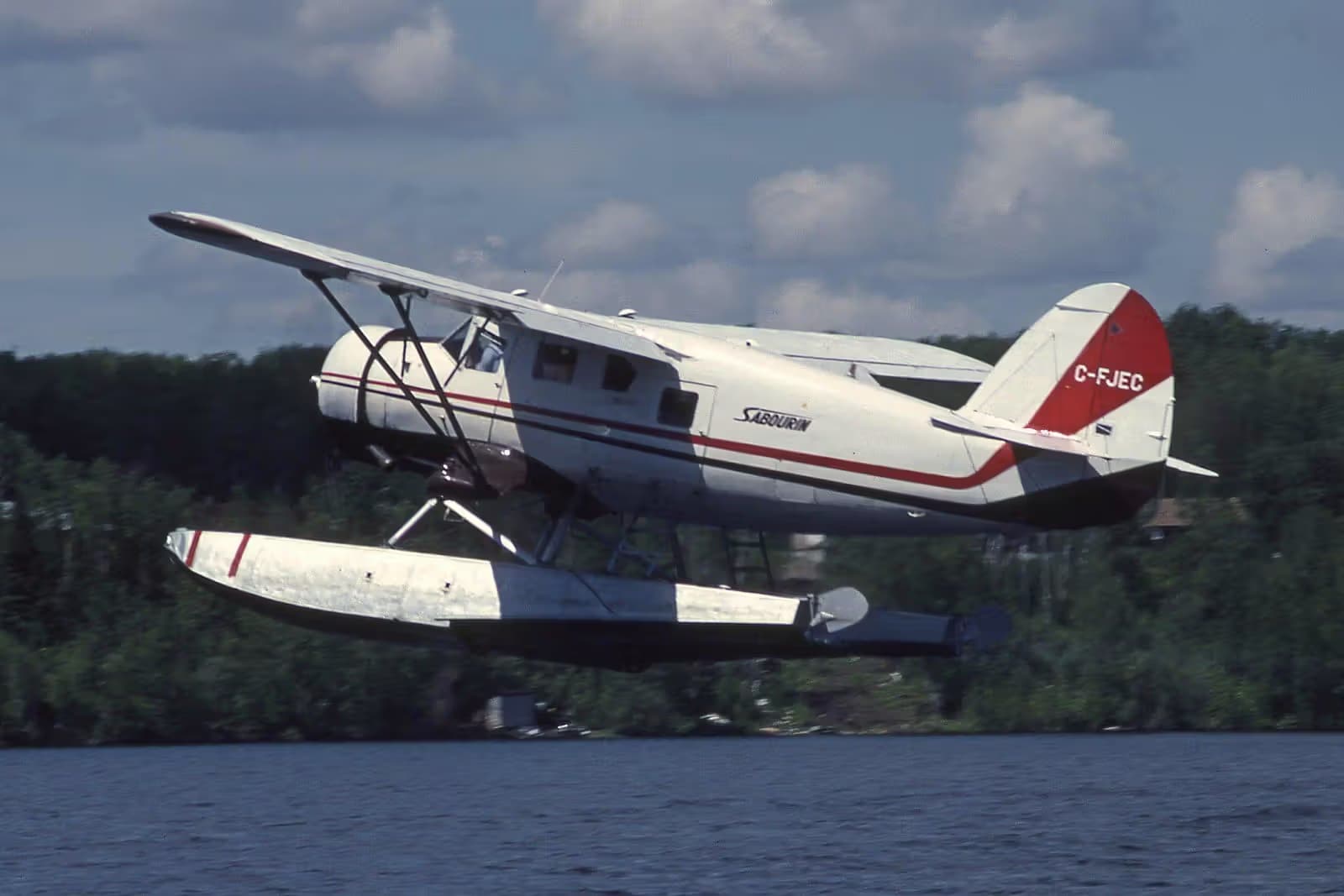 C-FJEC — Floatplane