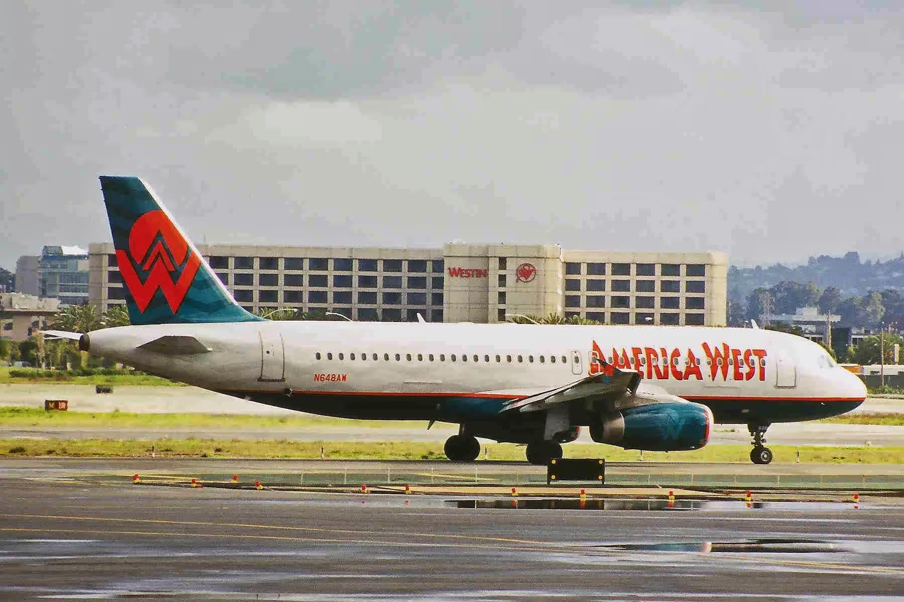 N648AW — Twin-engine aircraft