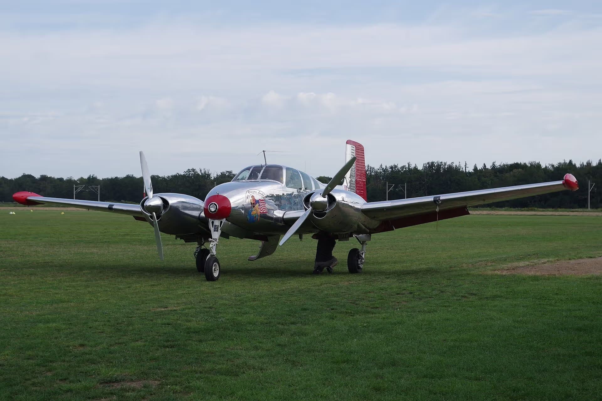 N3670B — Aircraft