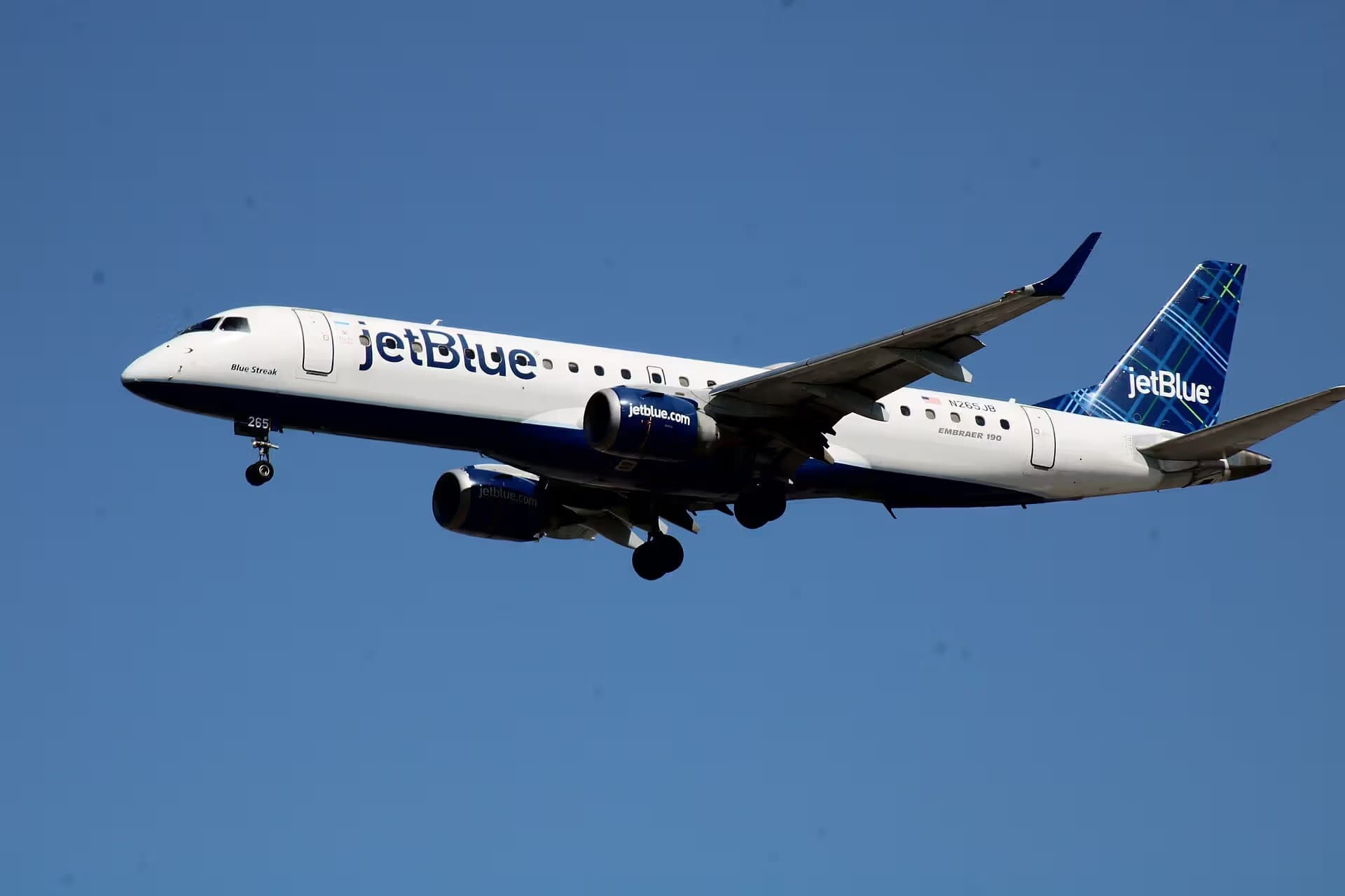 N265JB — Embraer
