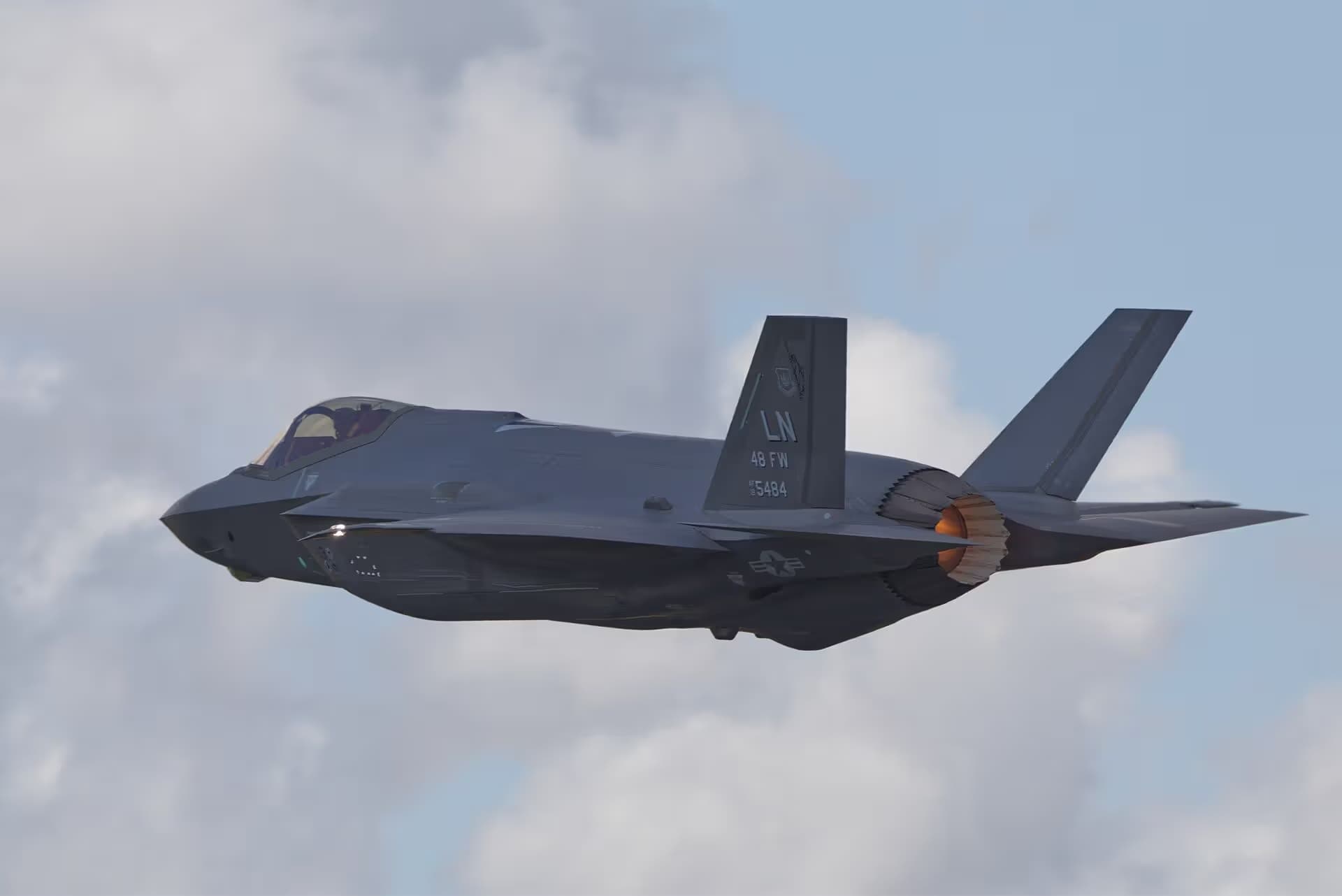 Unidentified — Lockheed