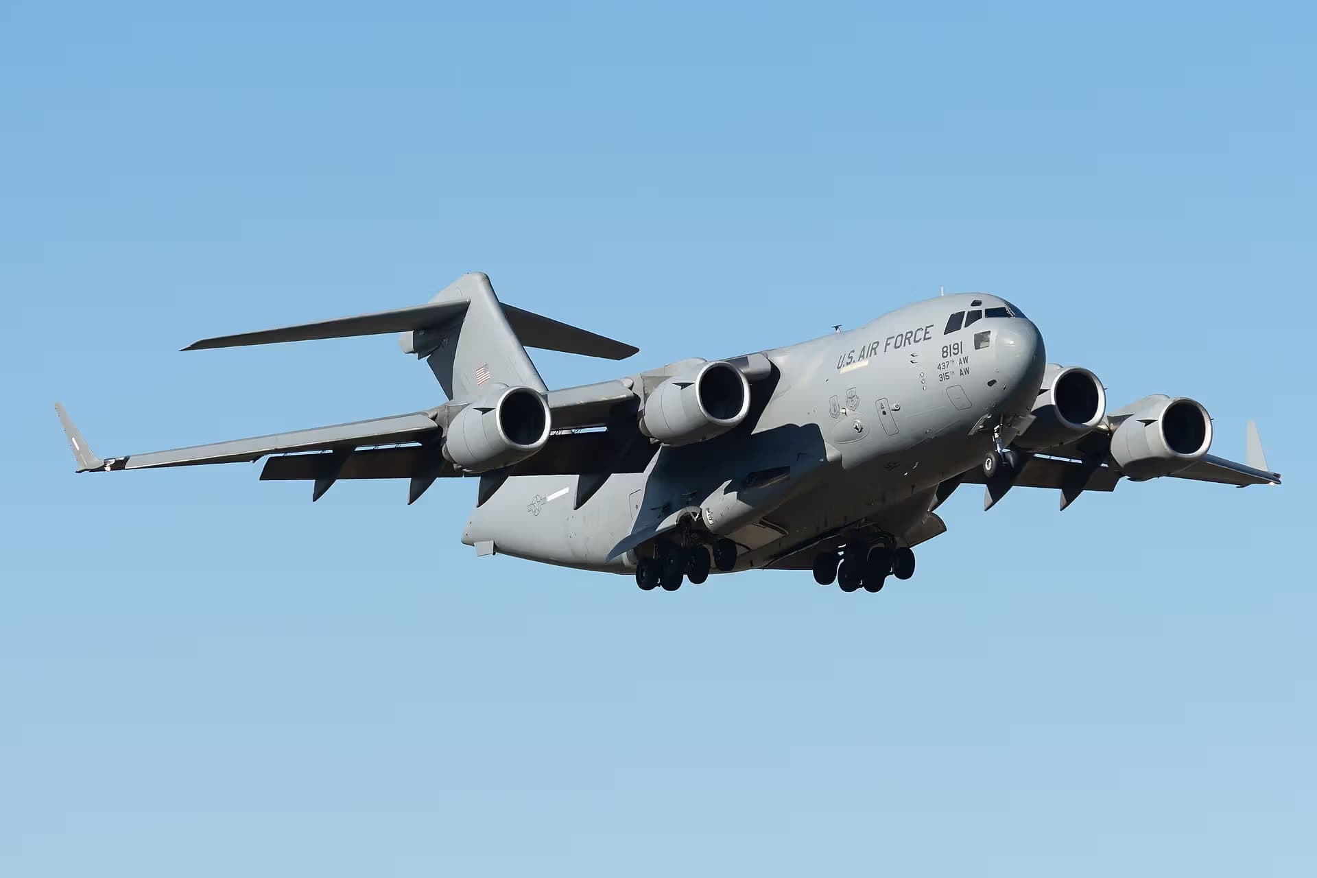 Unidentified — Boeing