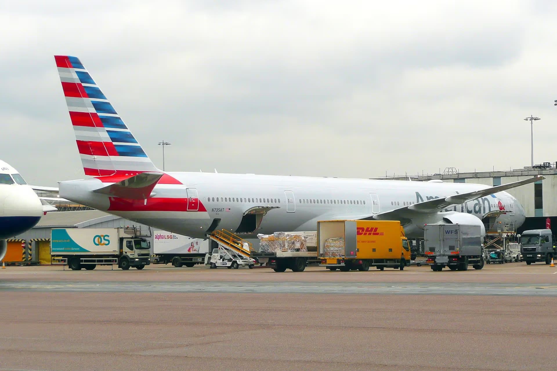 N735AT — Boeing