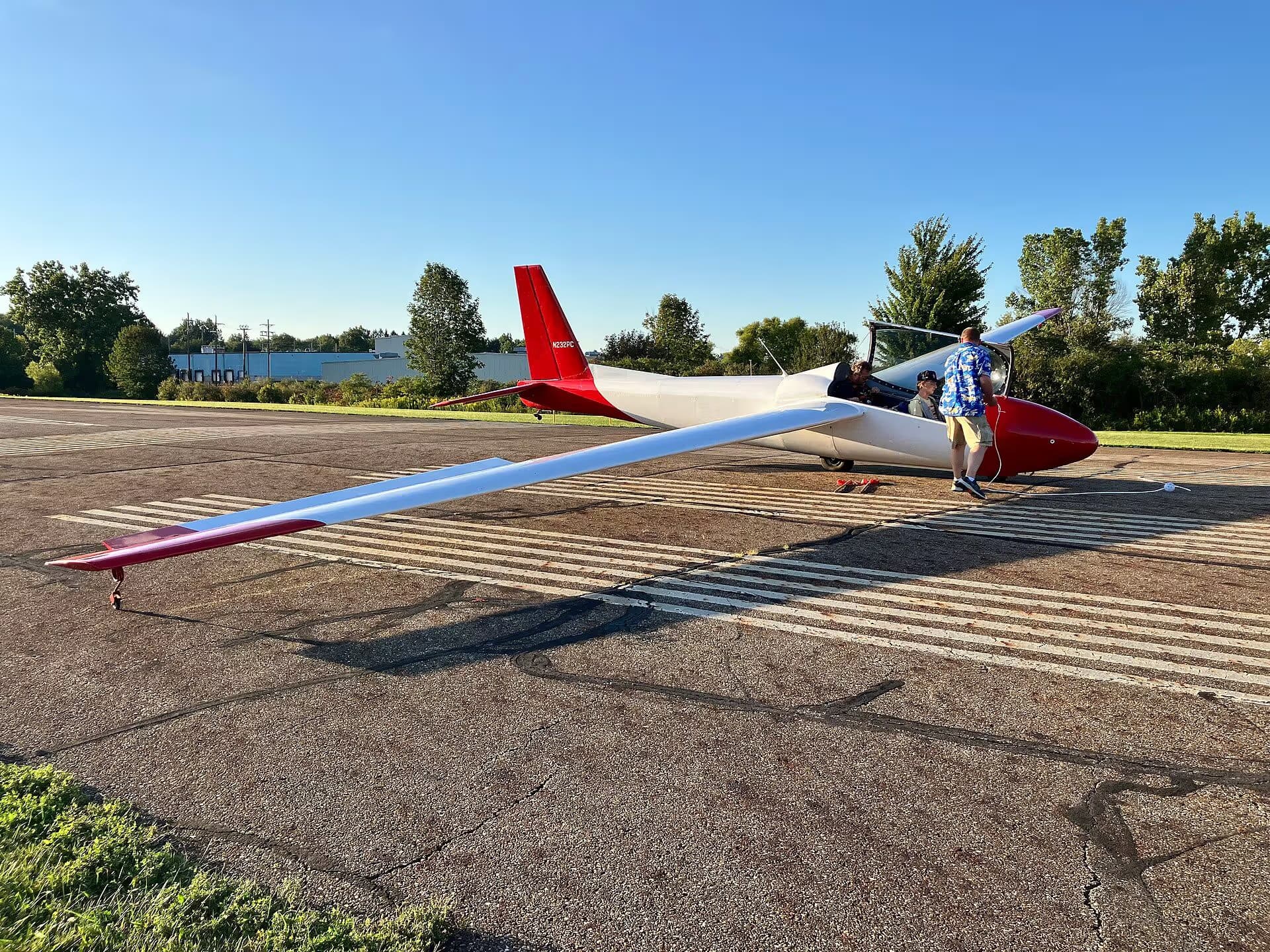N232PC — Glider at Geauga County Airport