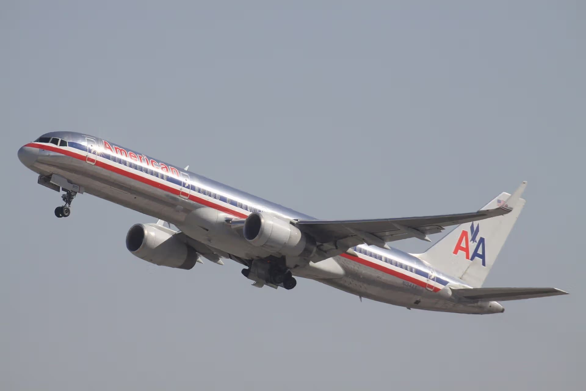 N194AA — Boeing