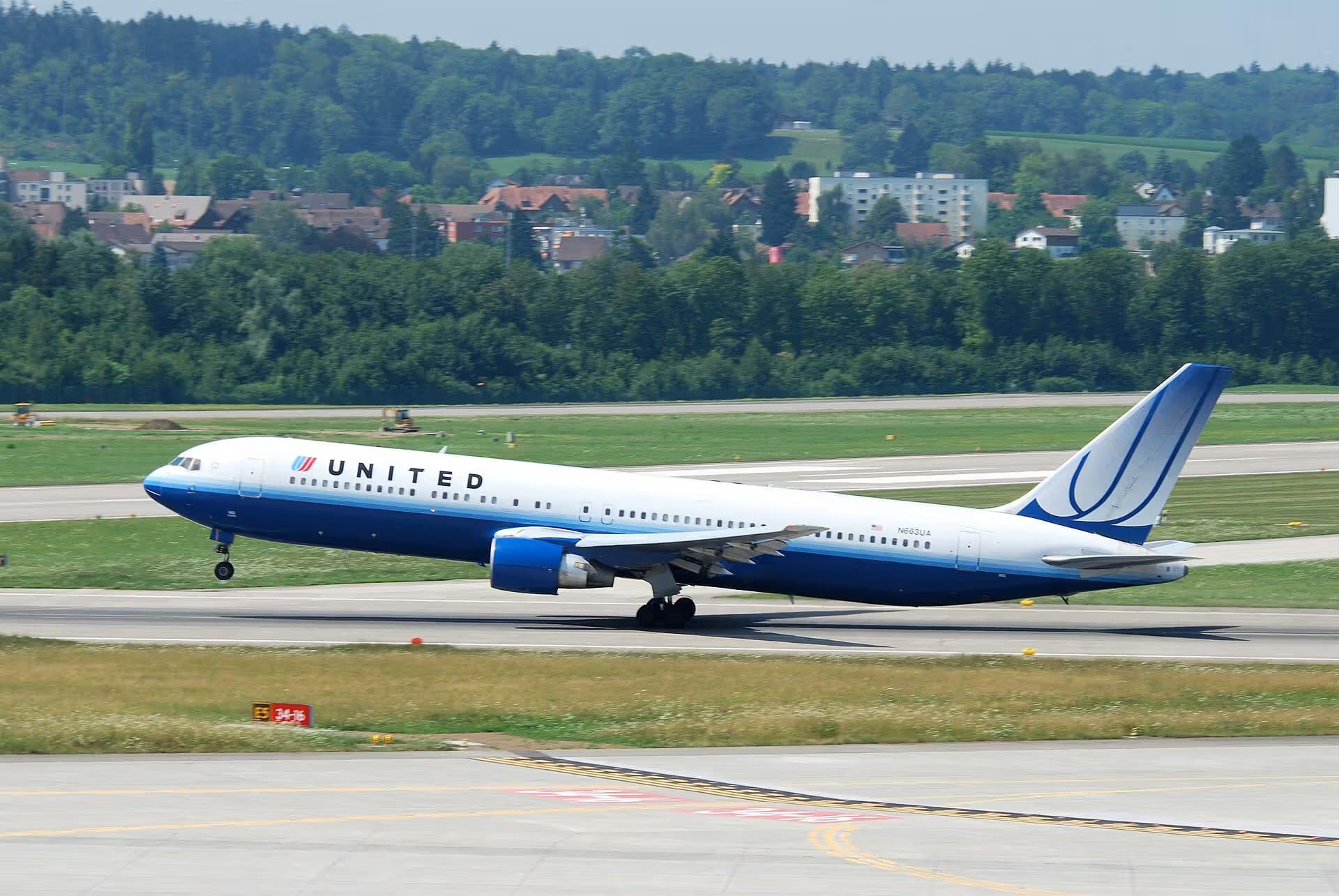 N663UA — Boeing