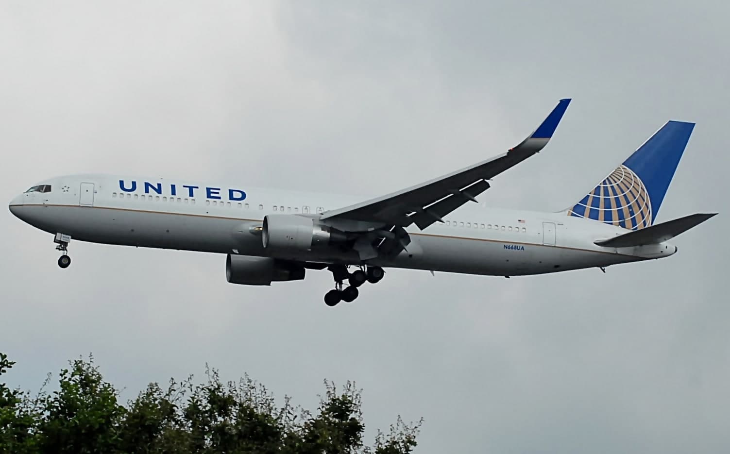 N668UA — Boeing