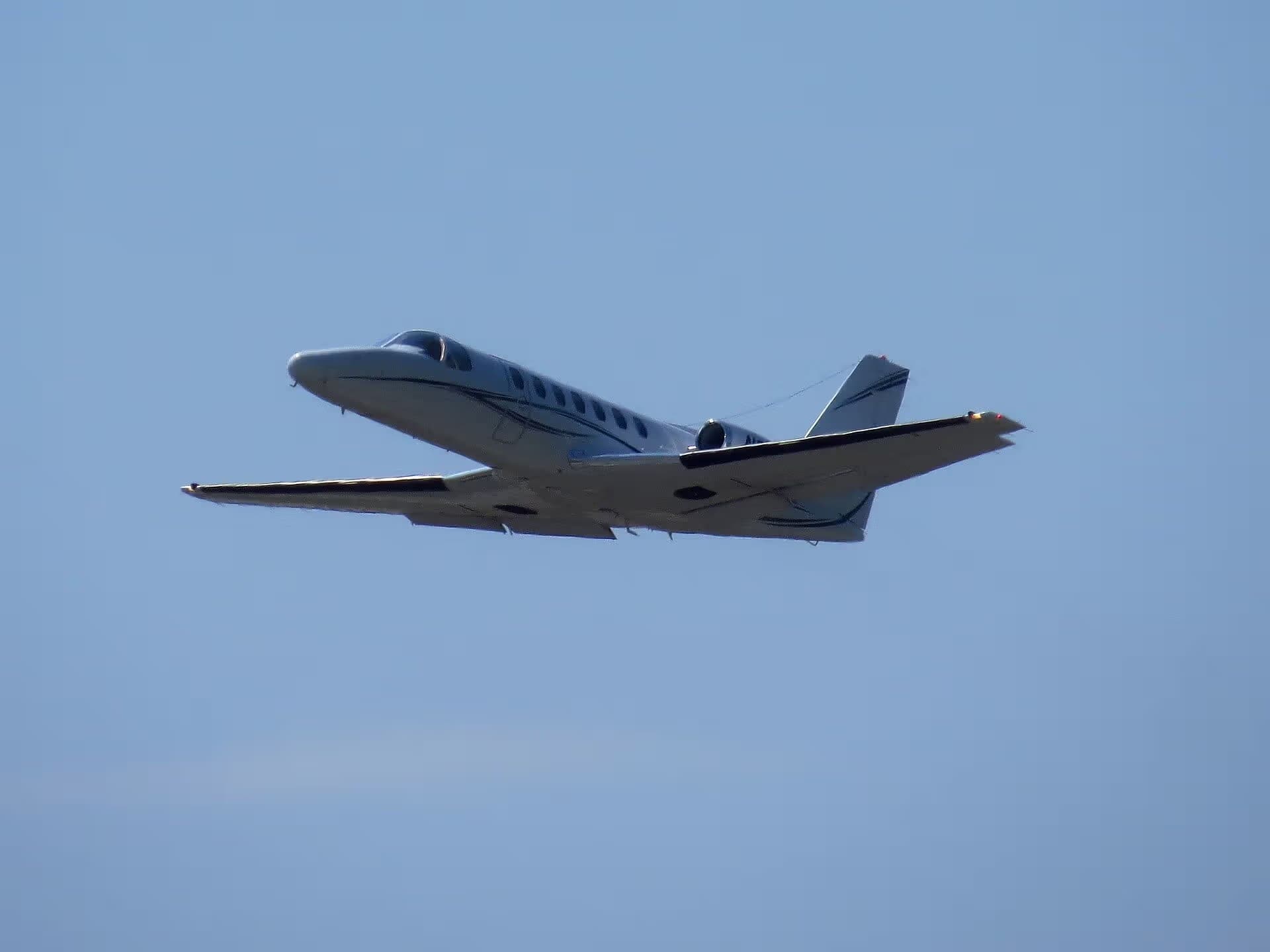 N3FA — Business jet