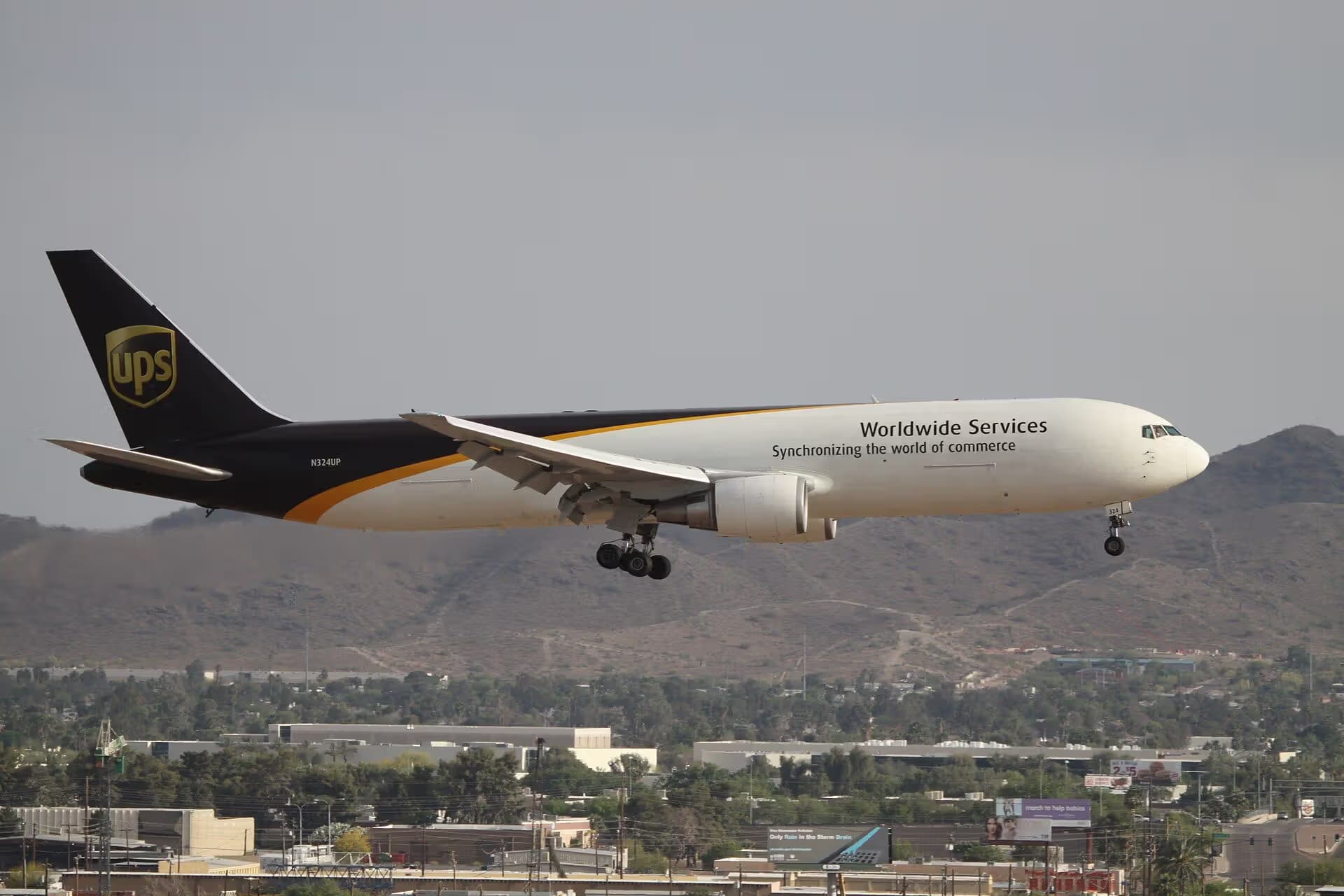 N324UP — Boeing
