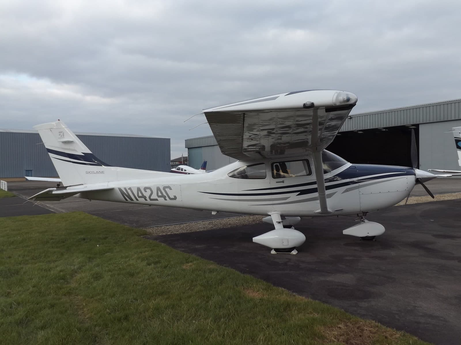 N1424C — Cessna