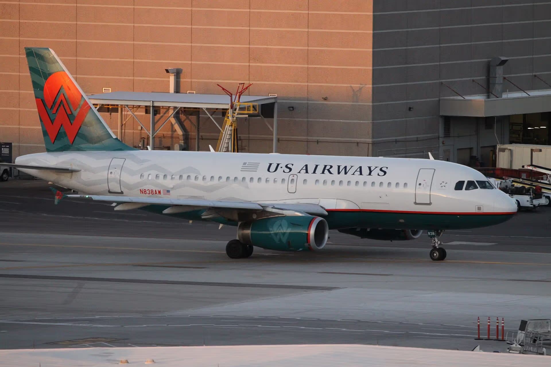 N838AW — Airbus