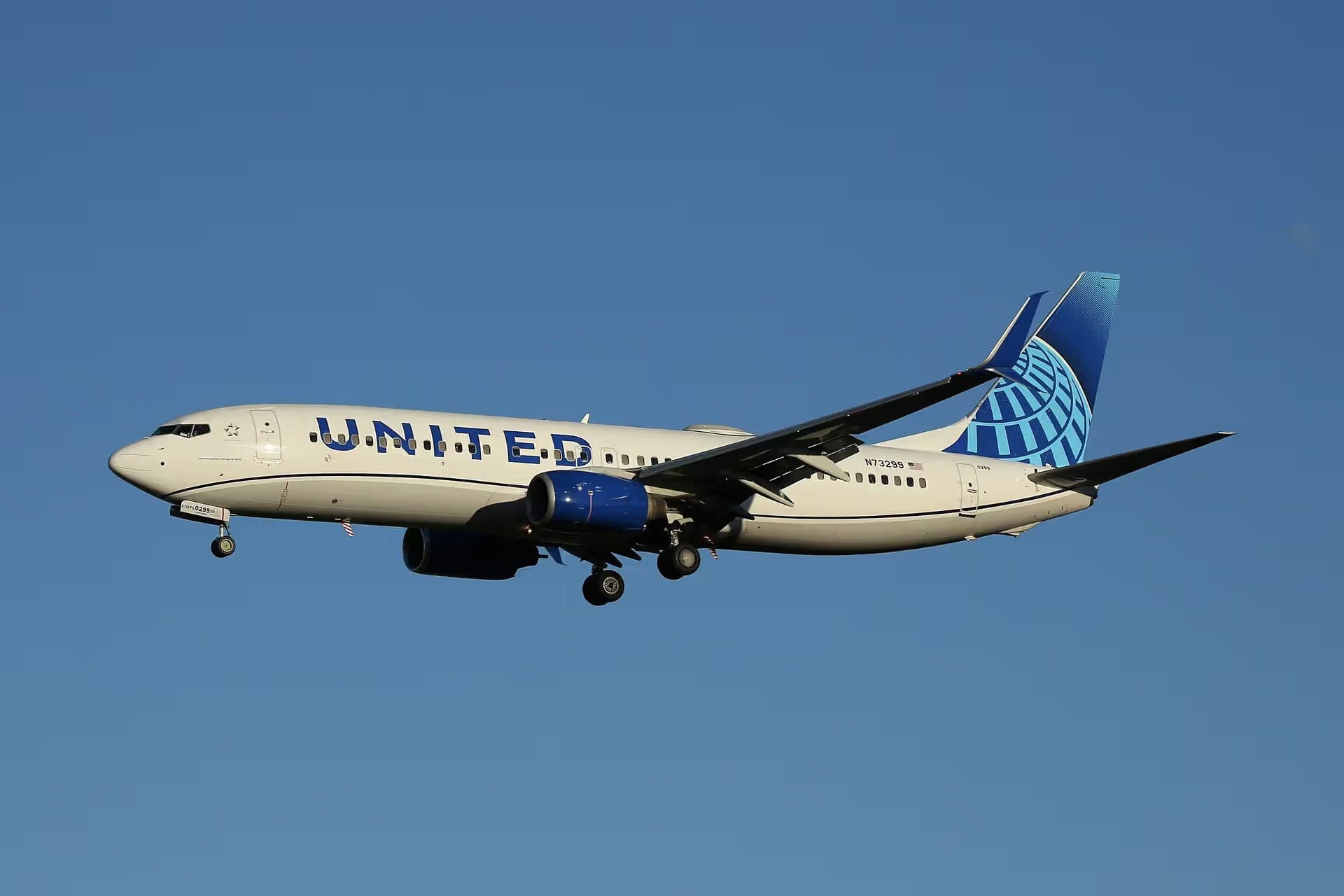 N73299 — Twin-engine aircraft
