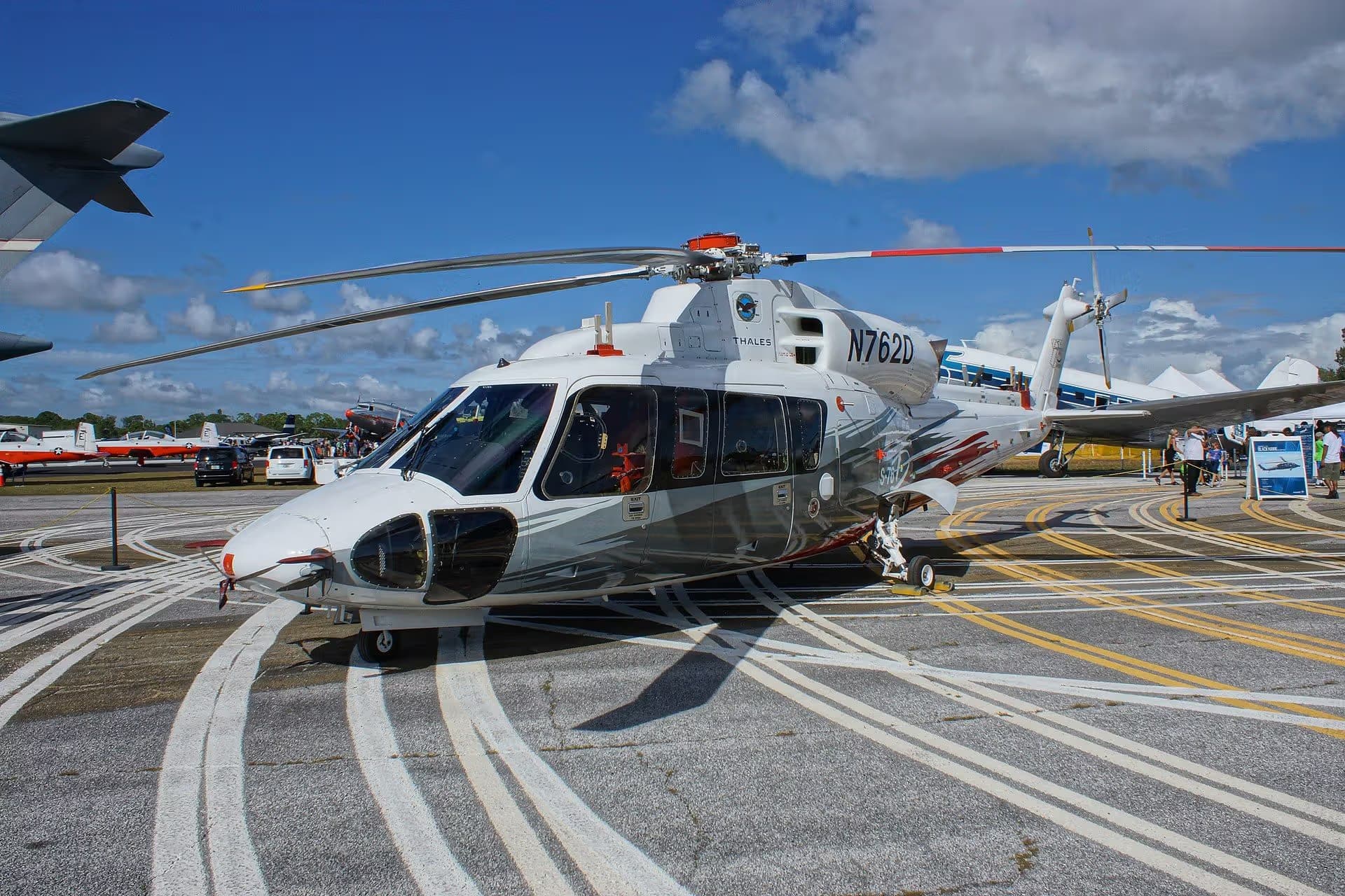 N762D — Helicopter