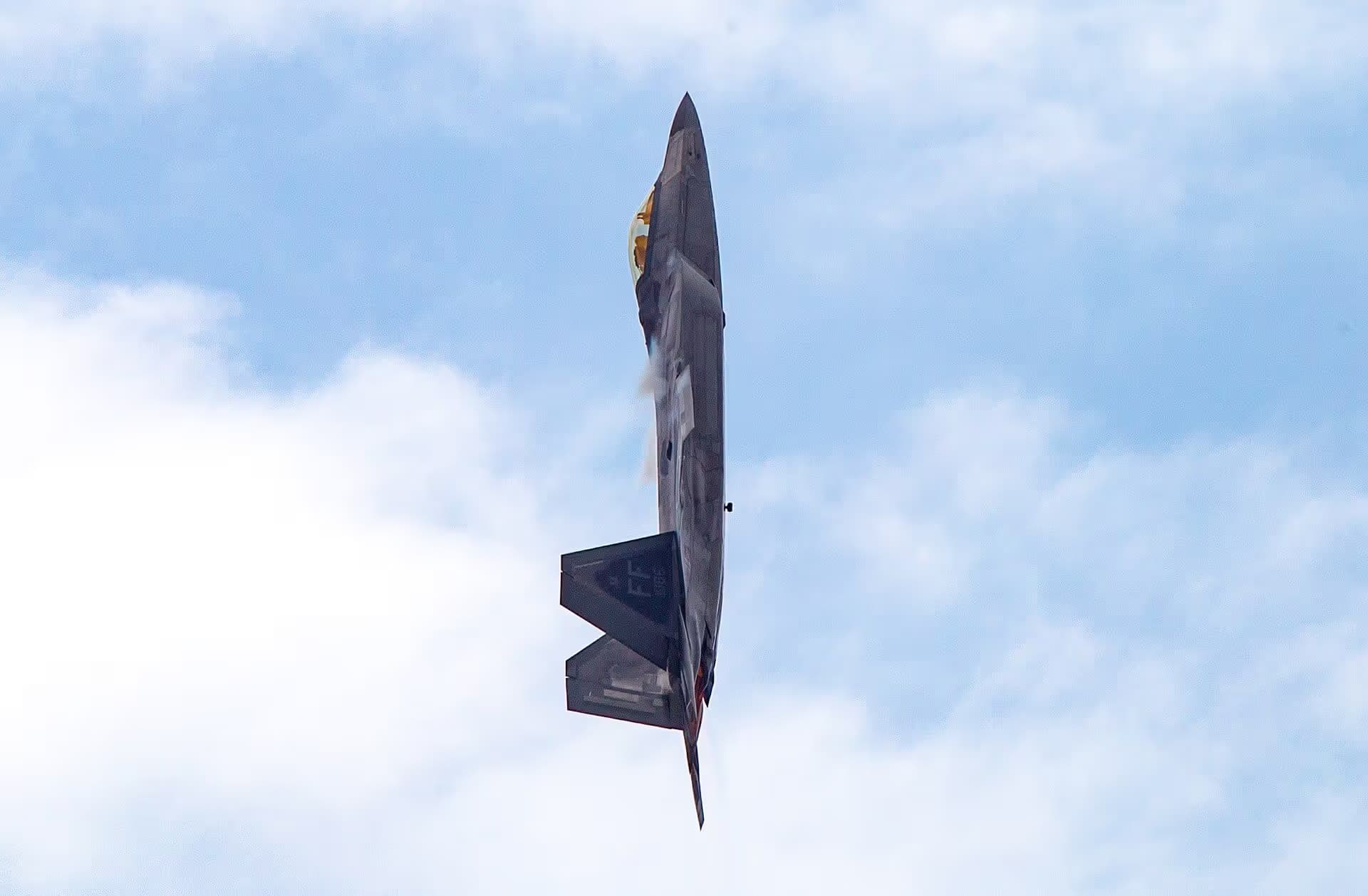 Unidentified — Aircraft