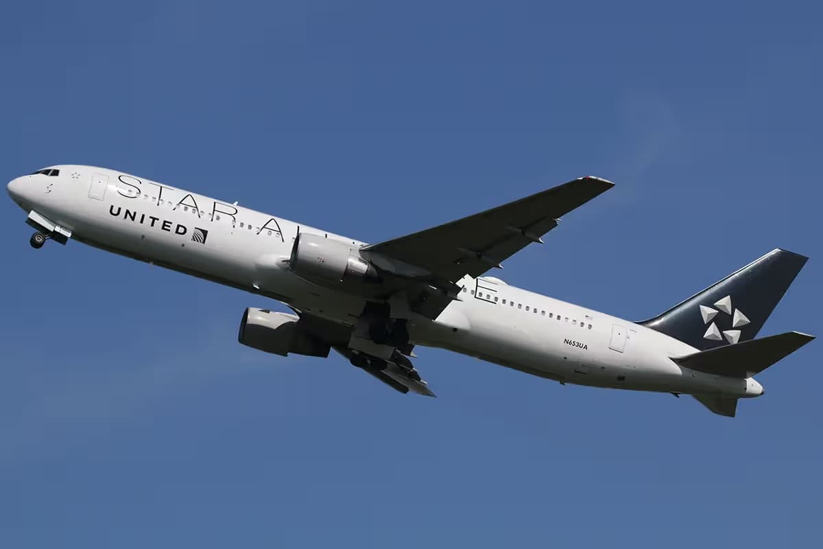 N653UA — Boeing