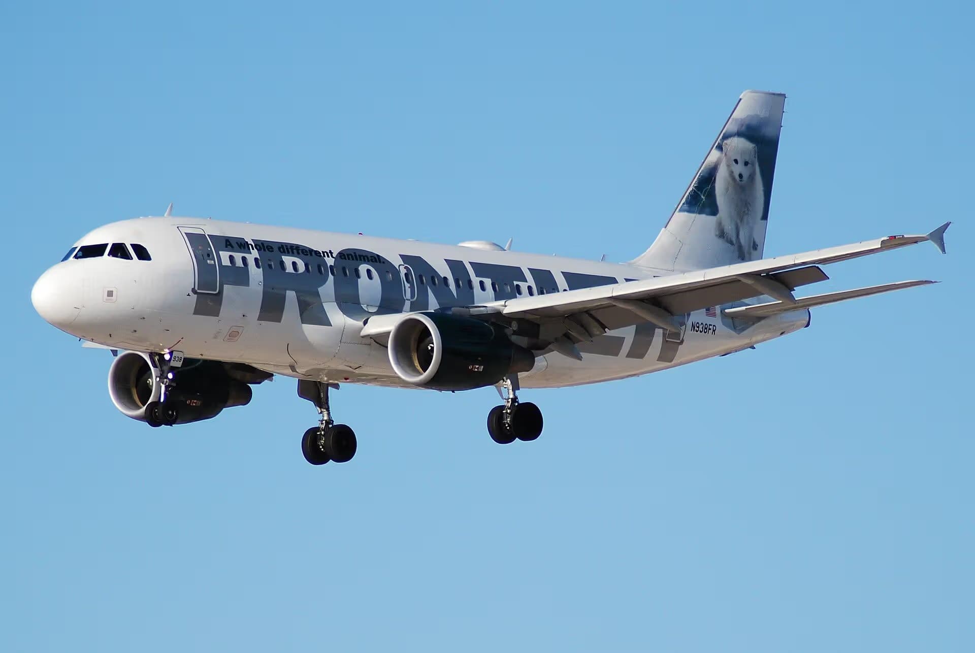 N938FR — Twin-engine aircraft