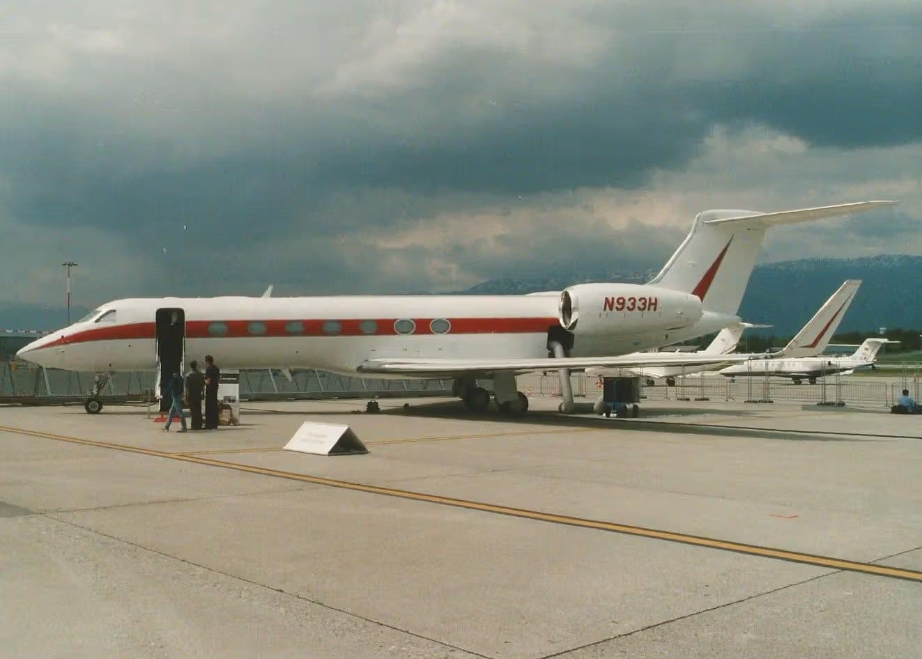 N933H — Business jet