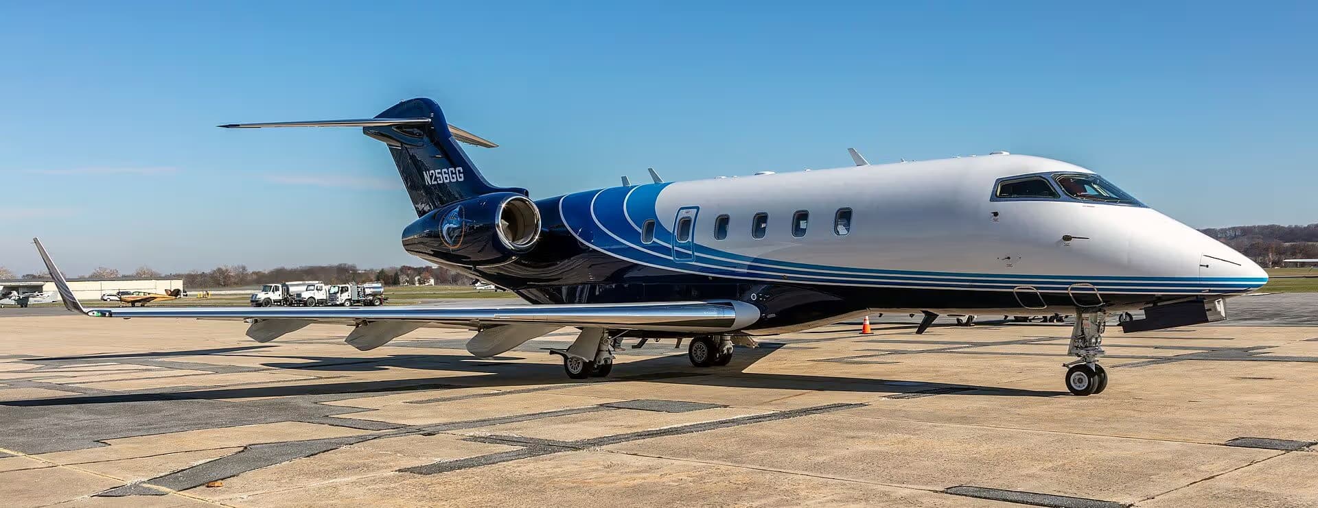 N256GG — Business jet