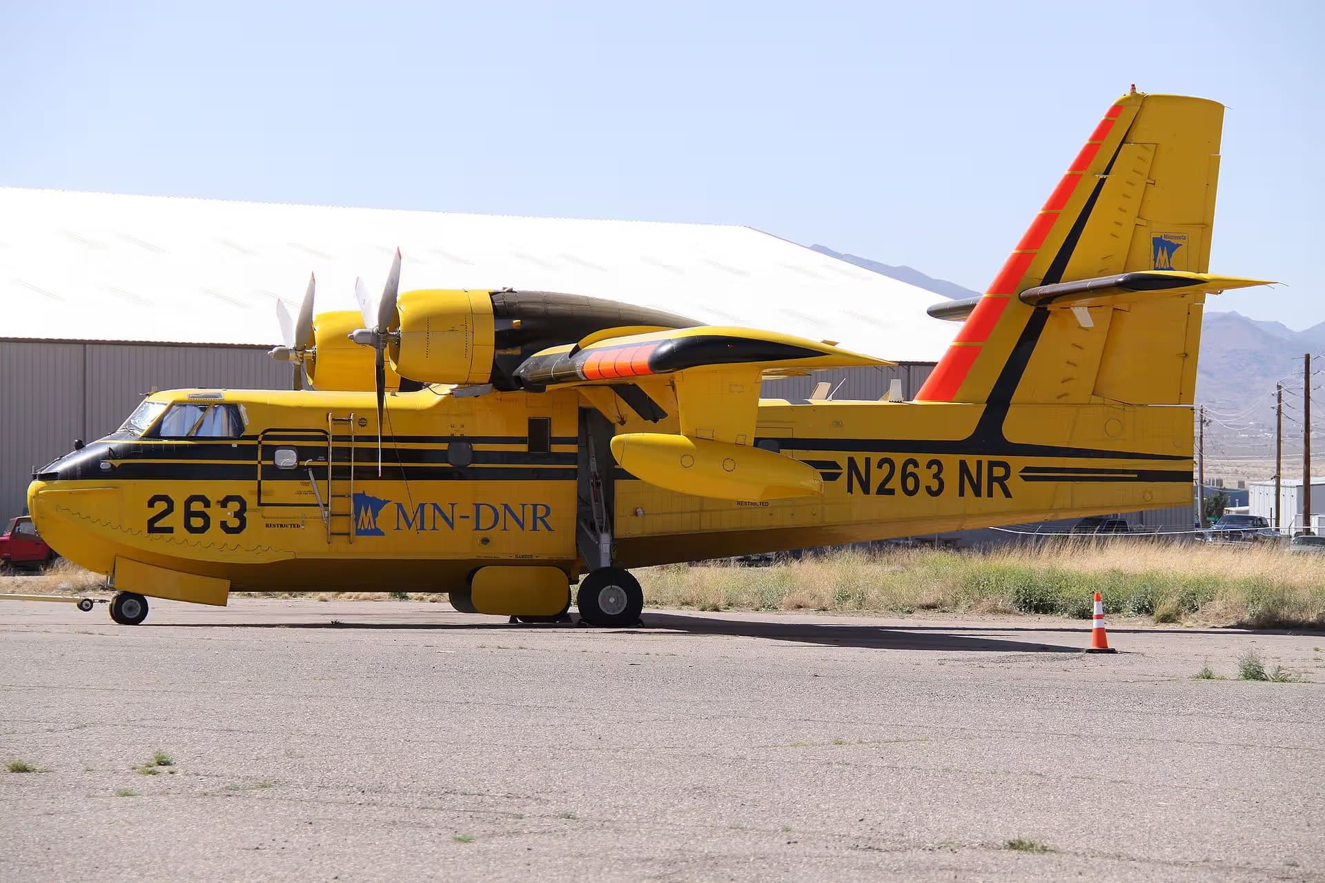 N263NR — Twin-engine aircraft