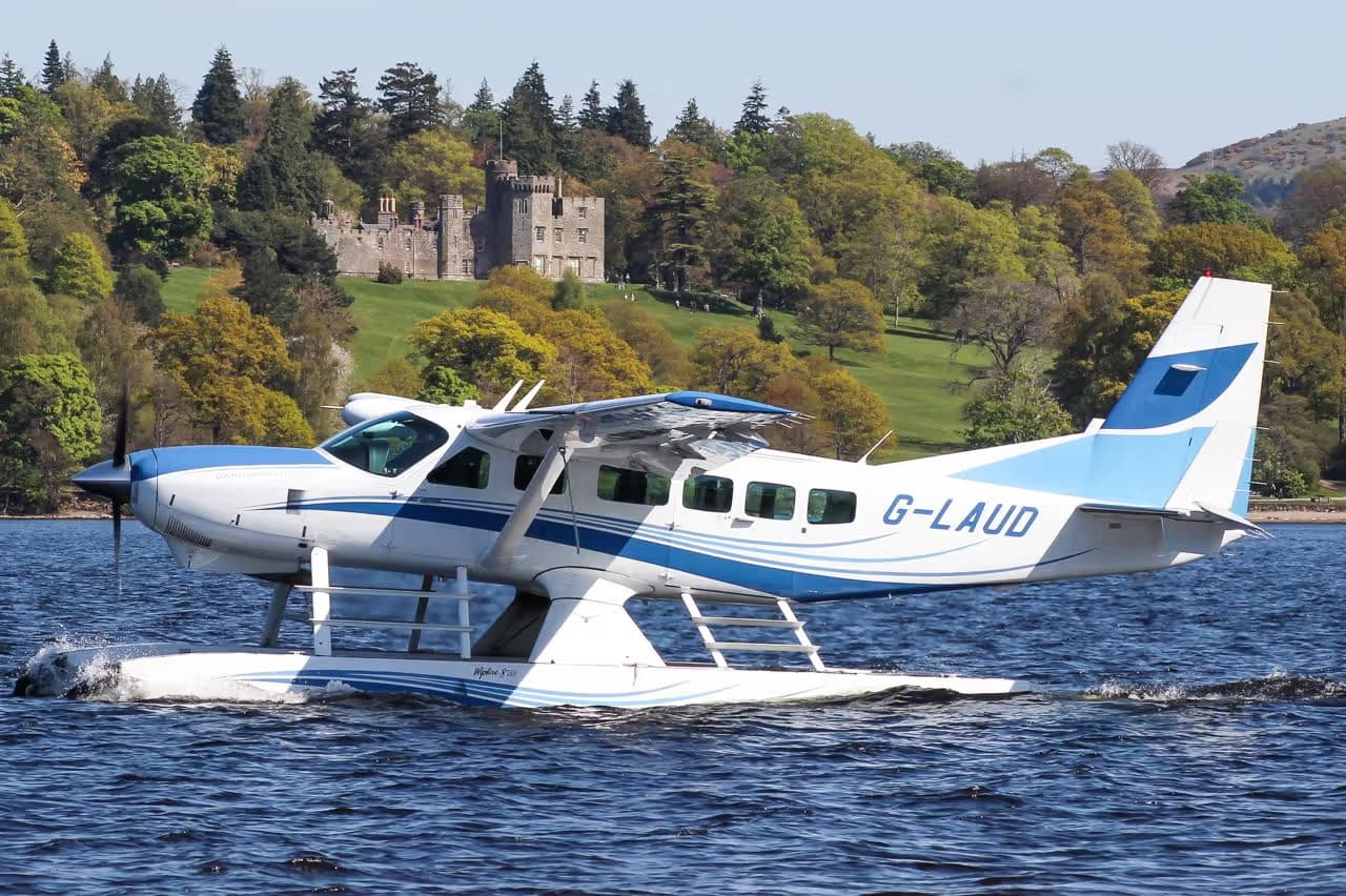 G-LAUD — Cessna
