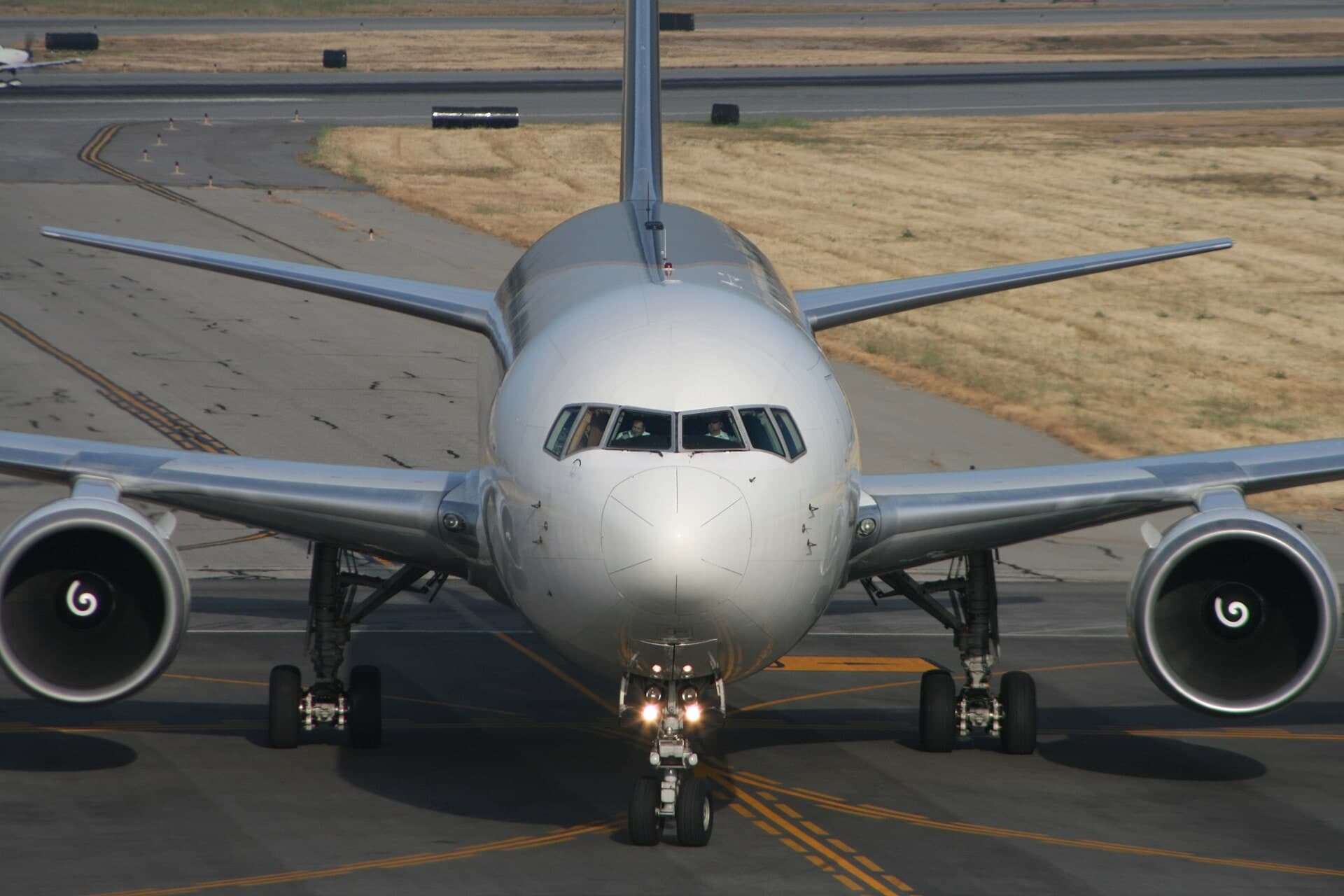 N303UP — Twin-engine aircraft