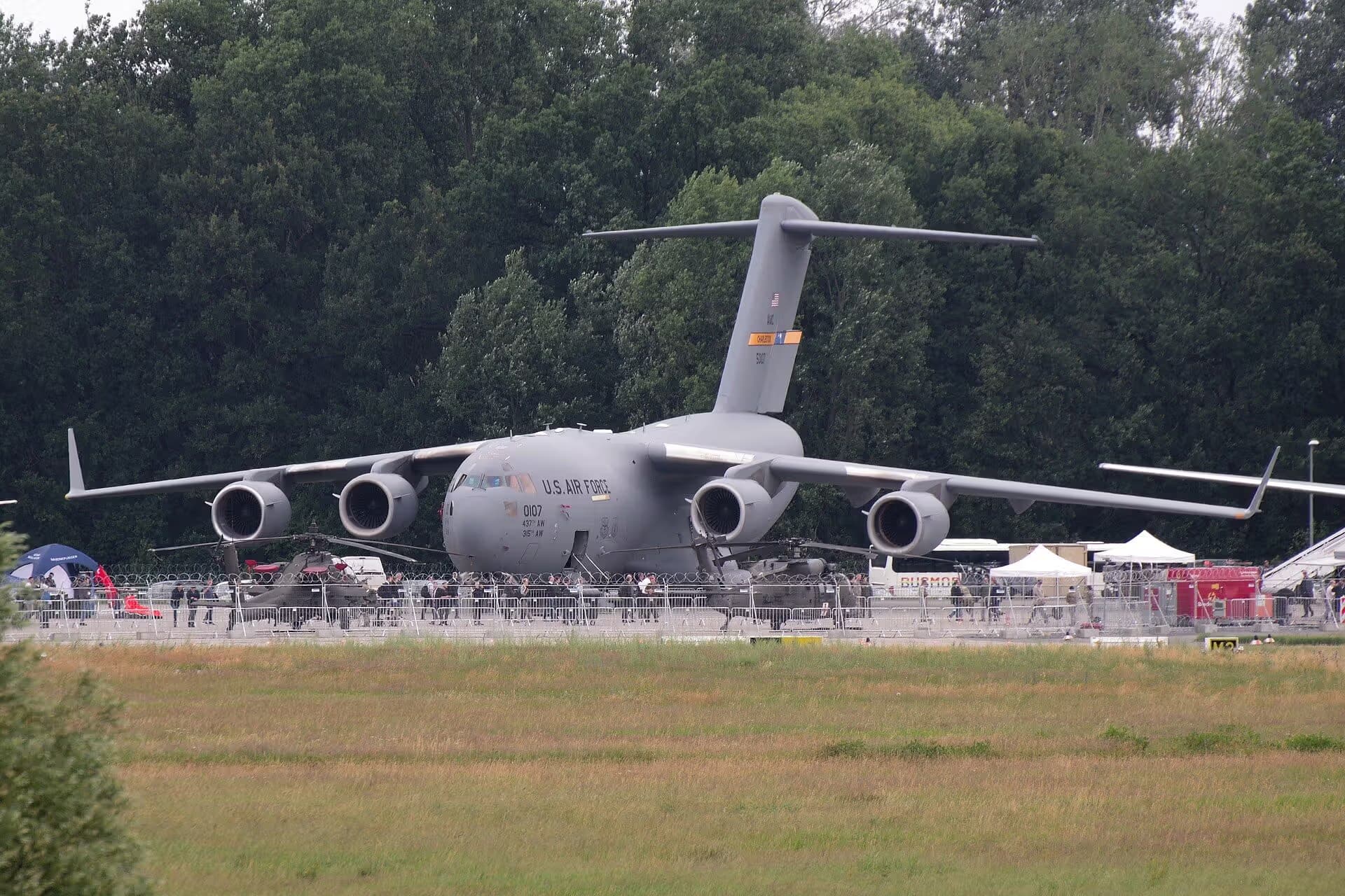 Unidentified — Boeing