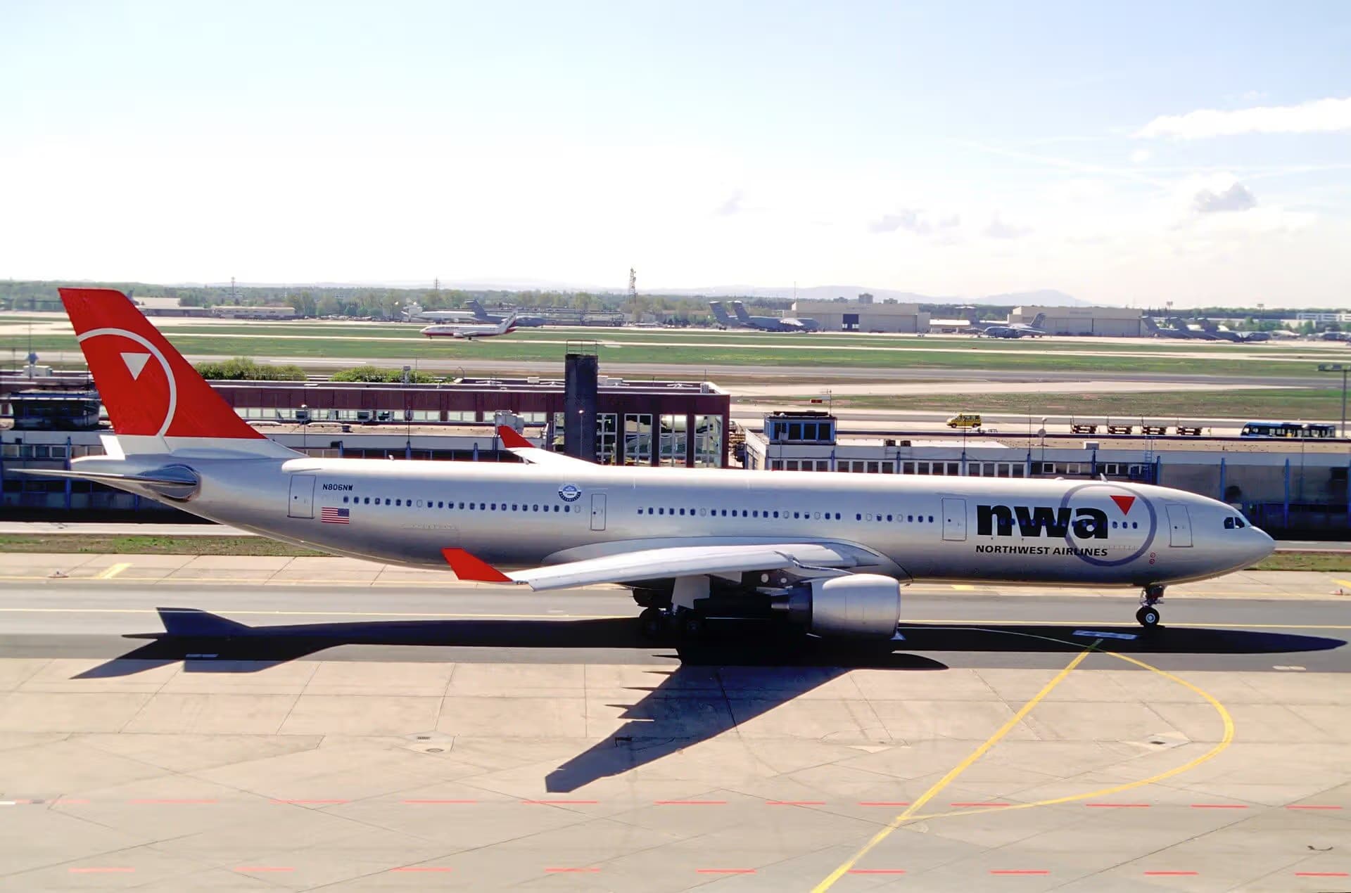 N806NW — Airbus