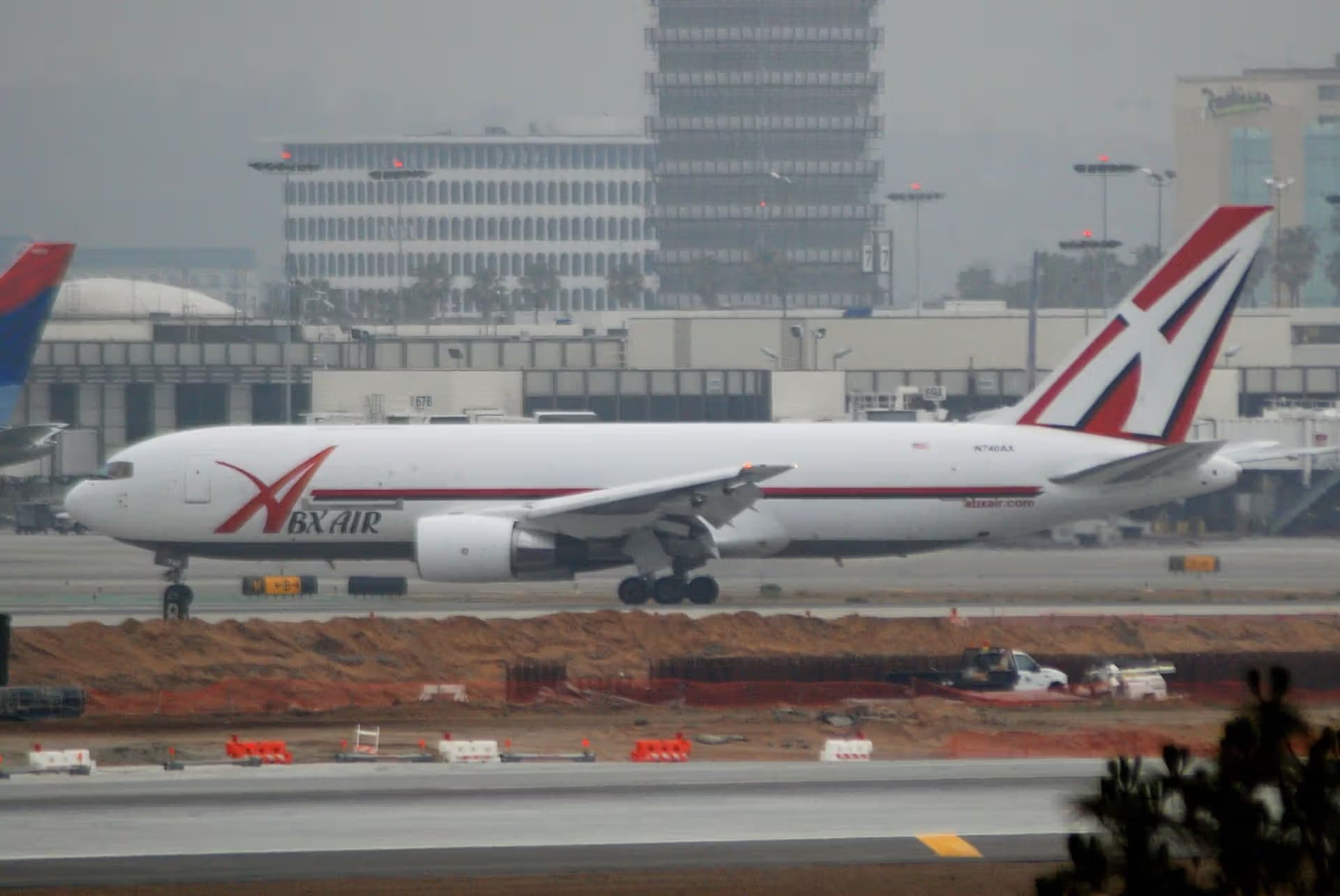N740AX — Boeing