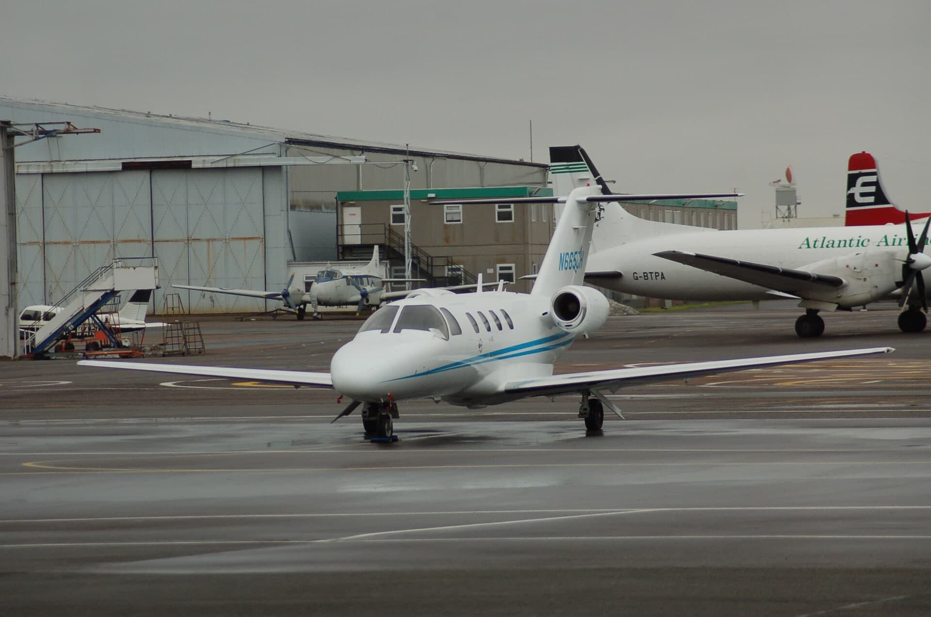 N665CH — Business jet