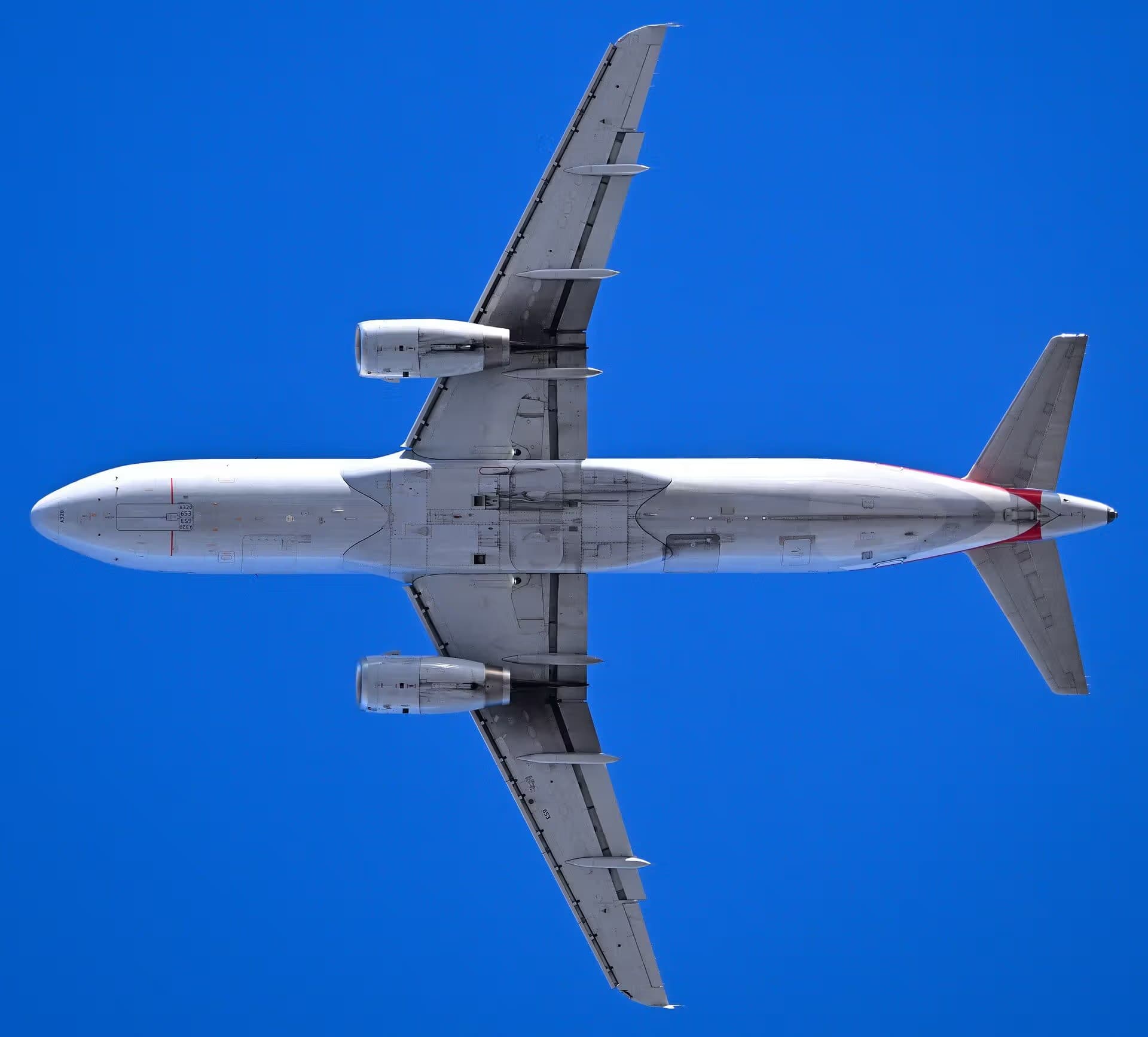 N653AW — Twin-engine aircraft