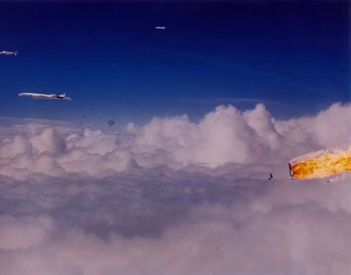 Unidentified — Aircraft
