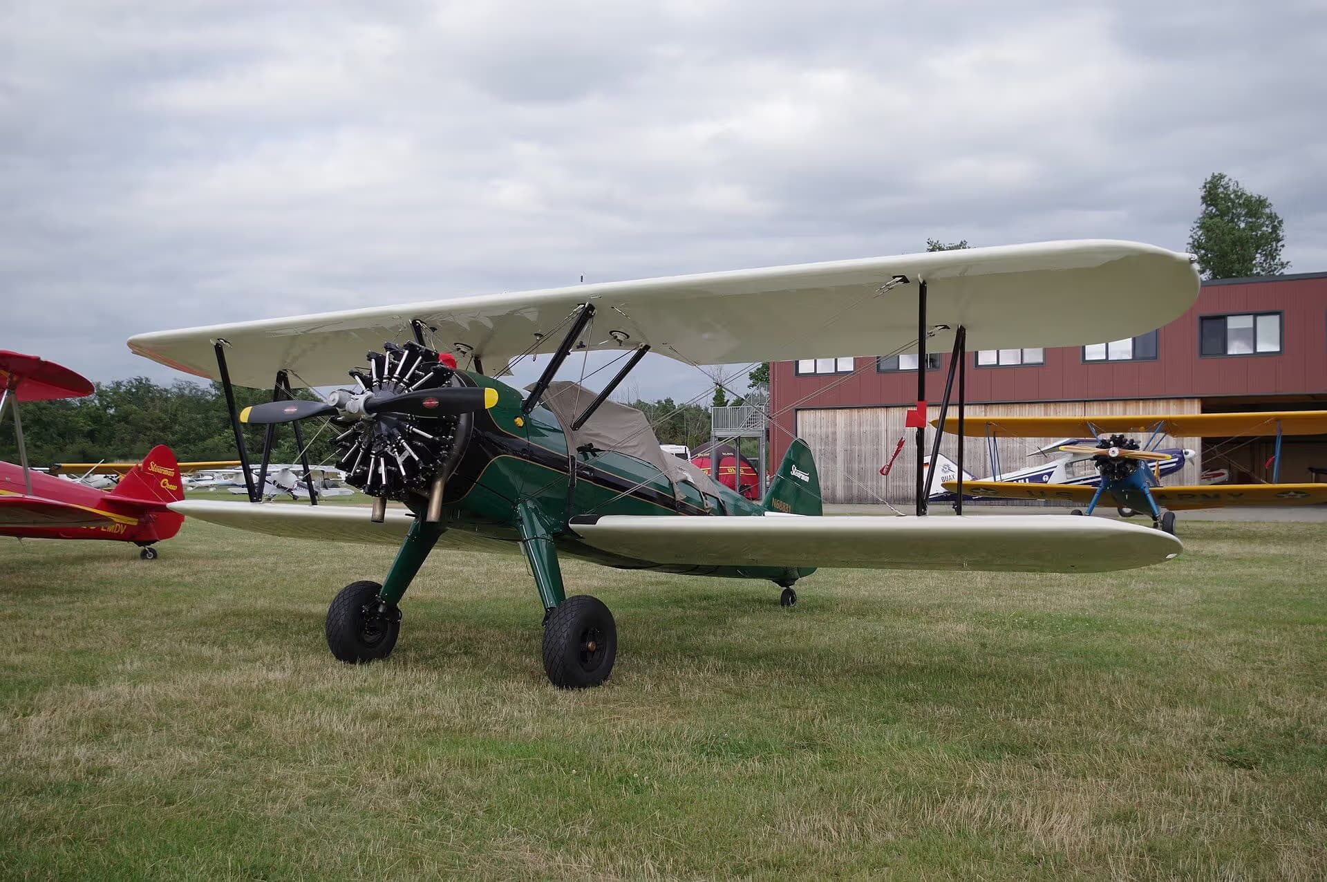 N68831 — Single-engine aircraft