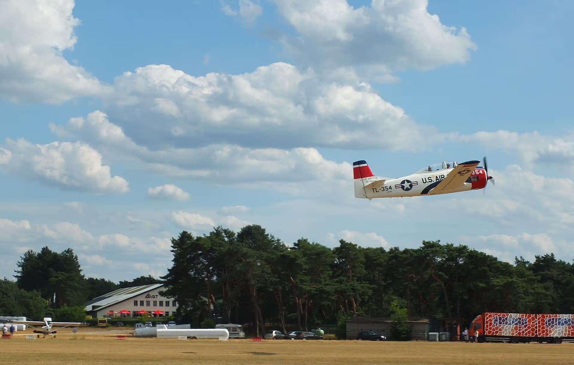 N1328B — Single-engine aircraft