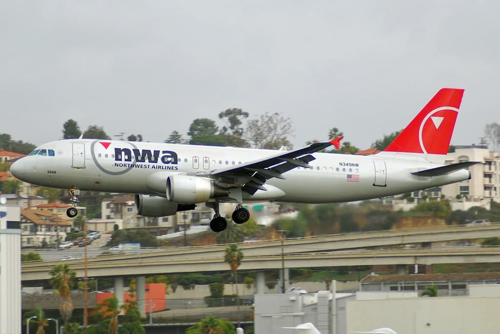 N349NW — Airbus