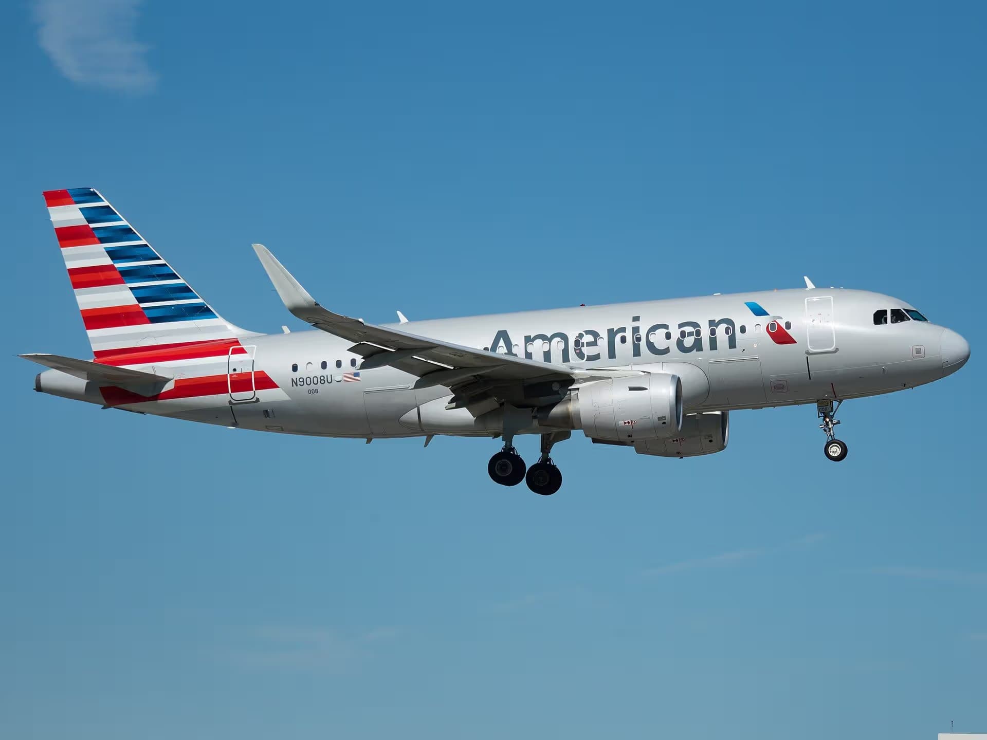 N9008U — Airbus at Miami International Airport