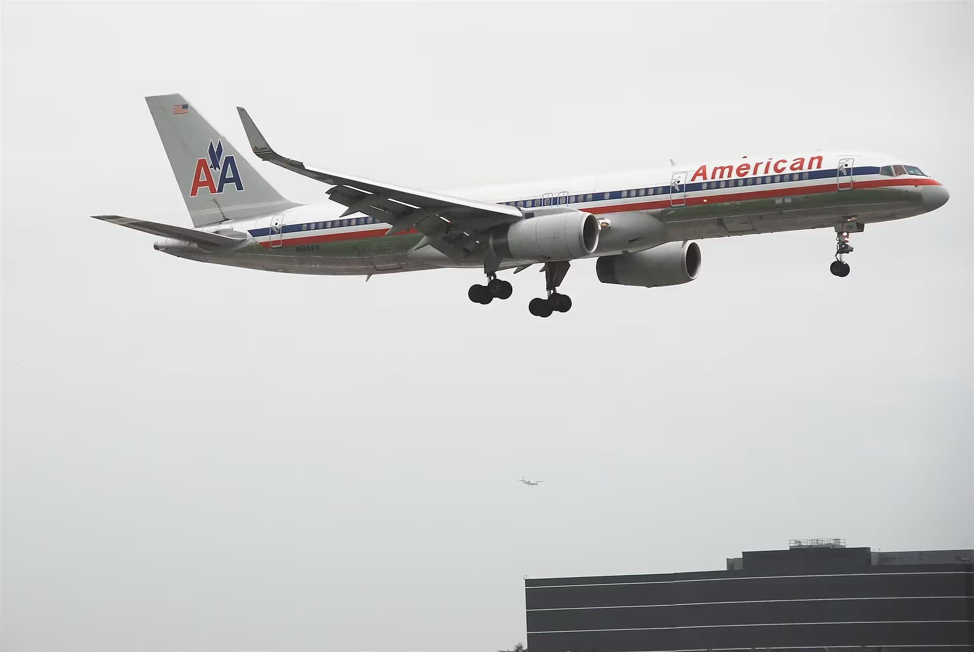 N195AN — Boeing