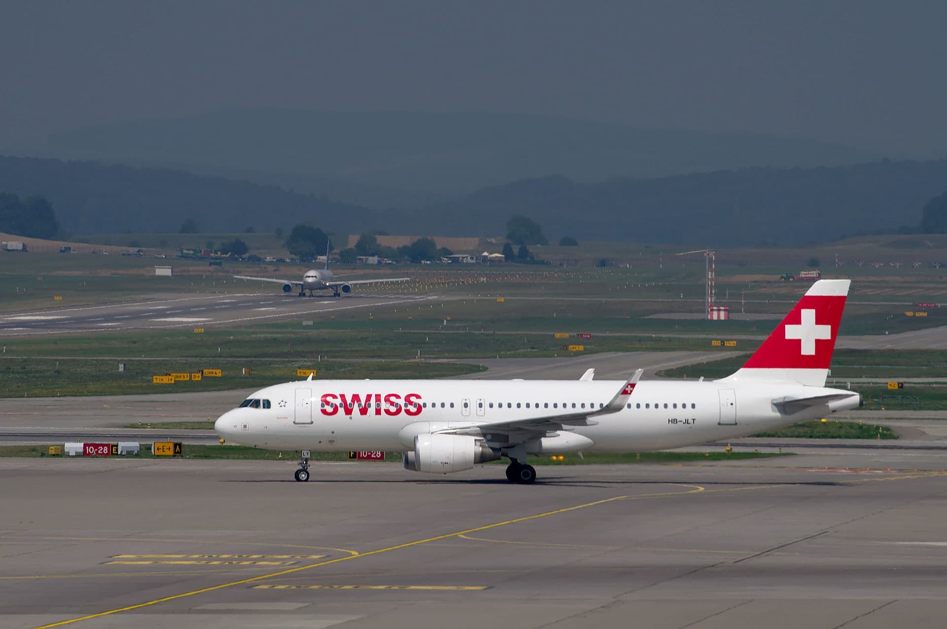 HB-JLT — Airbus