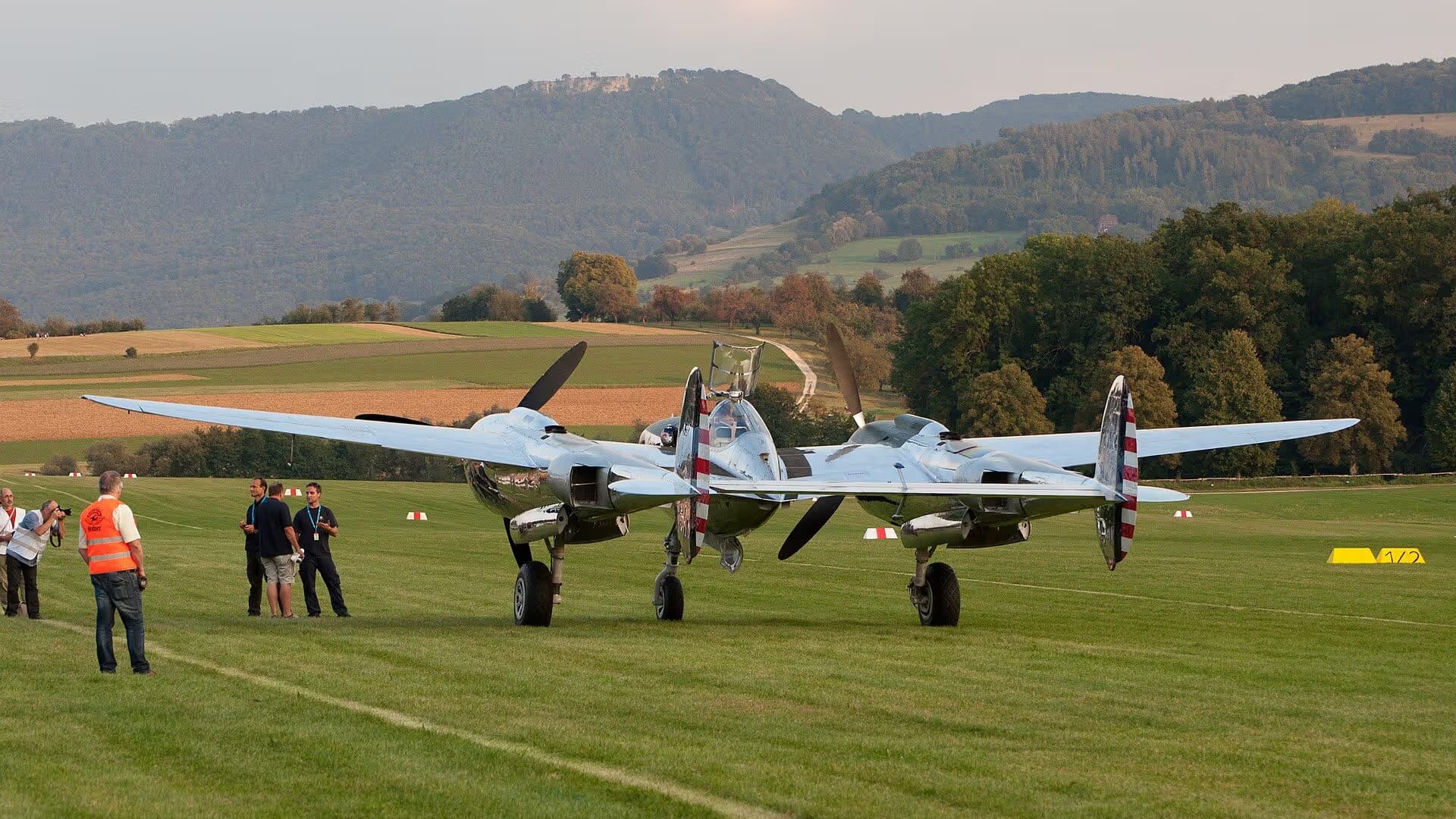 N25Y — Lockheed