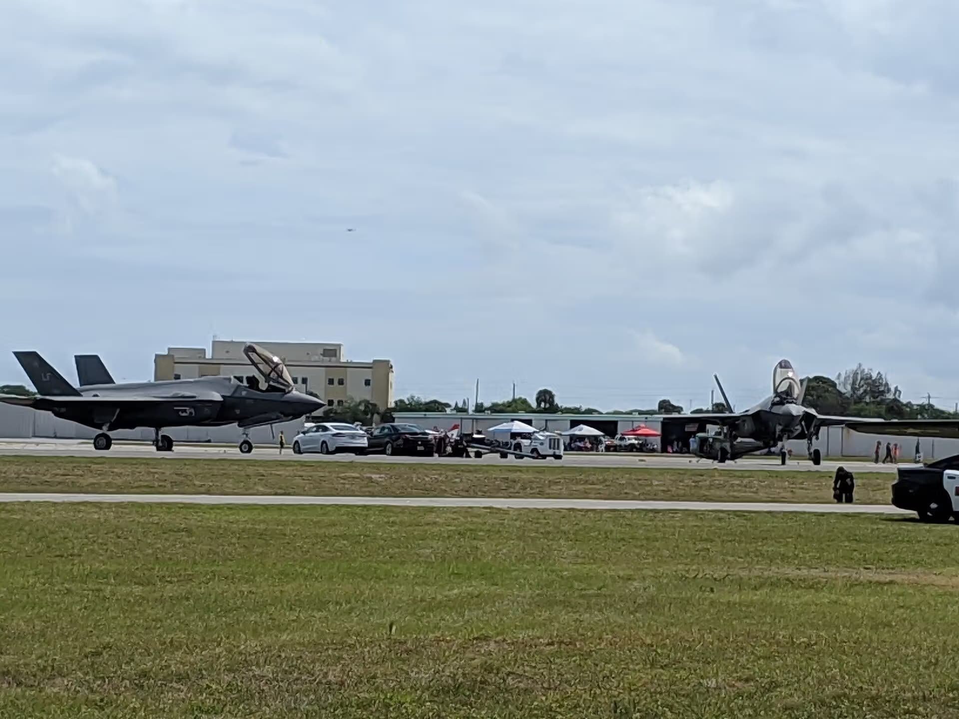 Unidentified — Aircraft