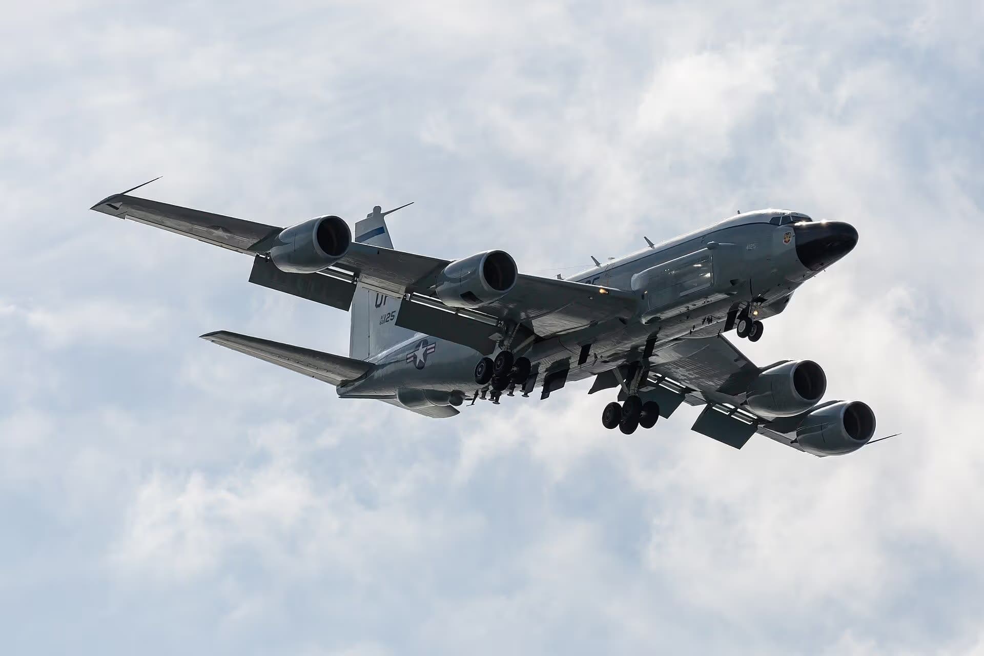 Unidentified — Boeing