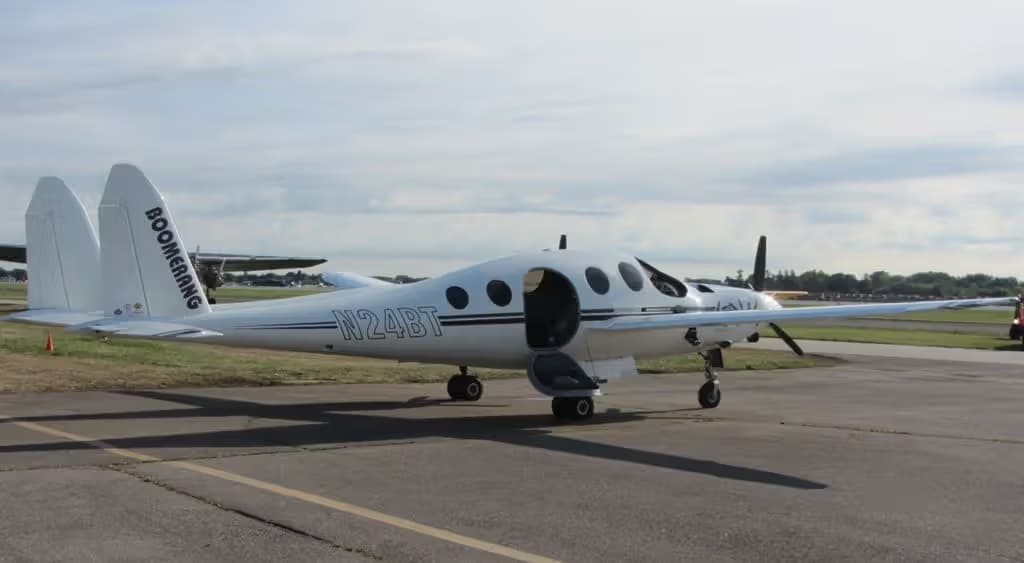 N24BT — Twin-engine aircraft
