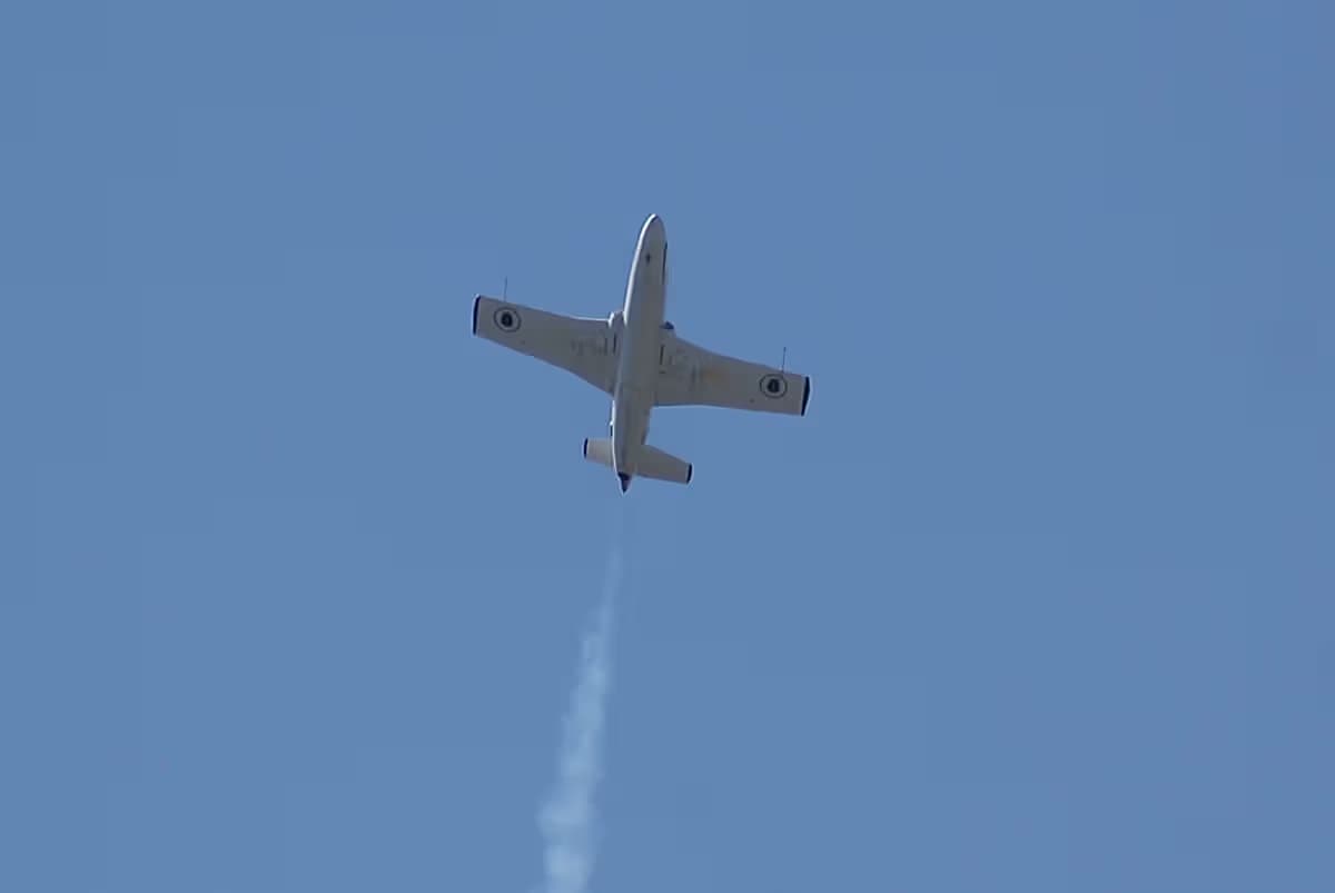 Unidentified — Single-engine aircraft